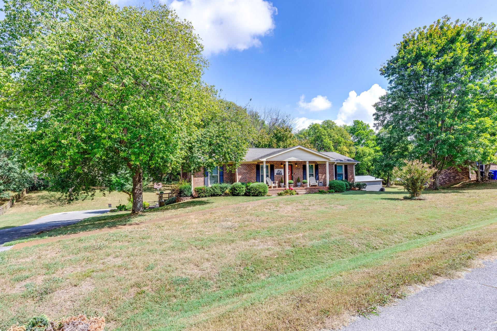 1315 Jewell Dr, Columbia, TN 38401 1315 Jewell Dr, Columbia, TN 38401