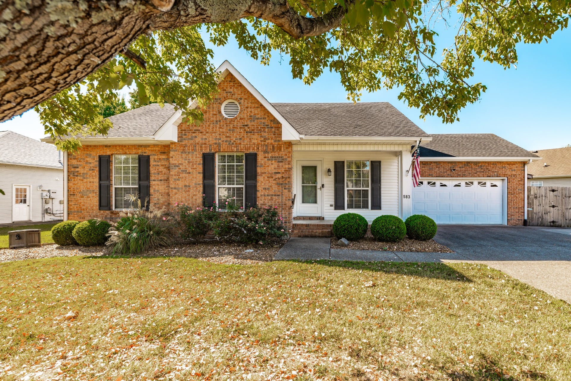 583 Cottonwood Dr, Gallatin, TN 37066 583 Cottonwood Dr, Gallatin, TN 37066