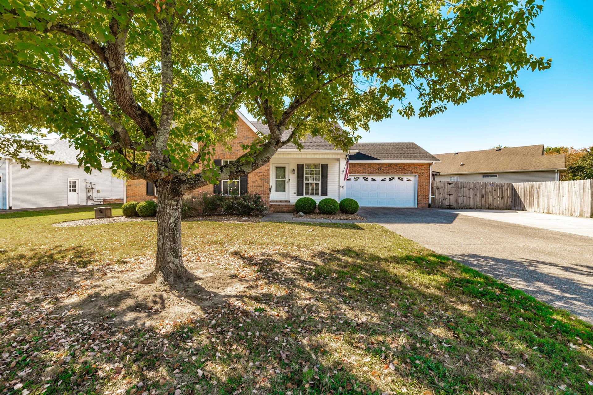 583 Cottonwood Dr, Gallatin, TN 37066 583 Cottonwood Dr, Gallatin, TN 37066