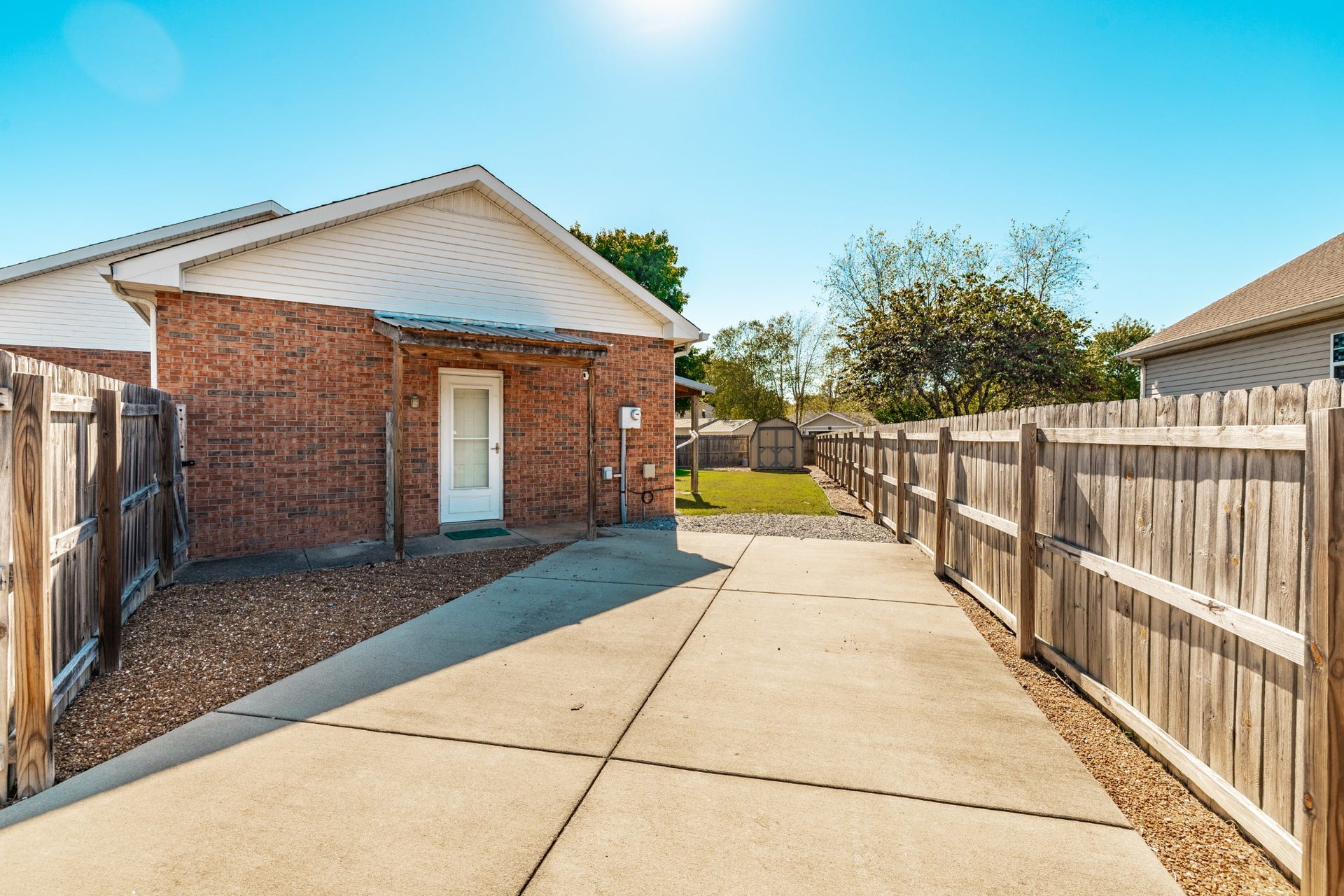 583 Cottonwood Dr, Gallatin, TN 37066 583 Cottonwood Dr, Gallatin, TN 37066
