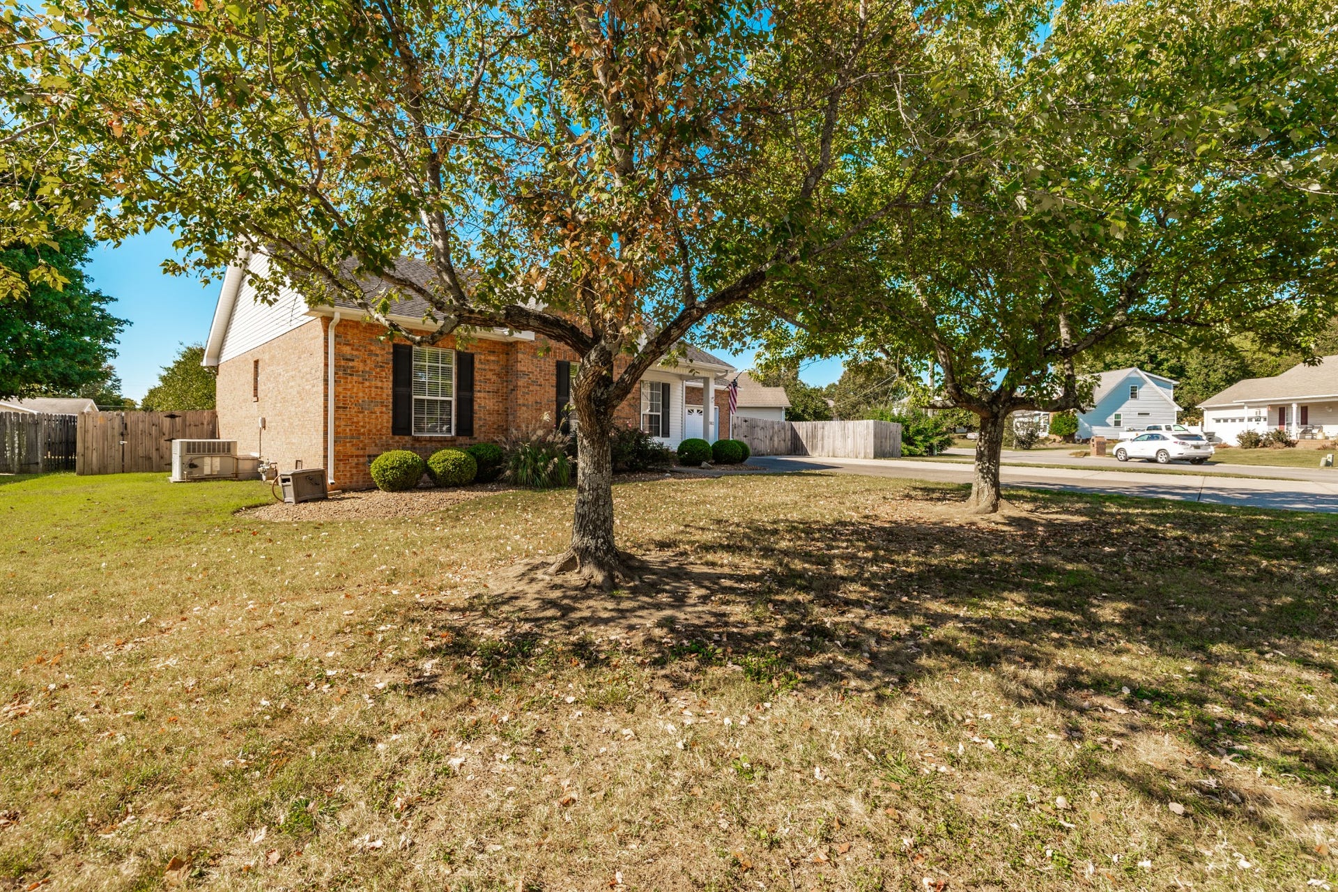 583 Cottonwood Dr, Gallatin, TN 37066 583 Cottonwood Dr, Gallatin, TN 37066