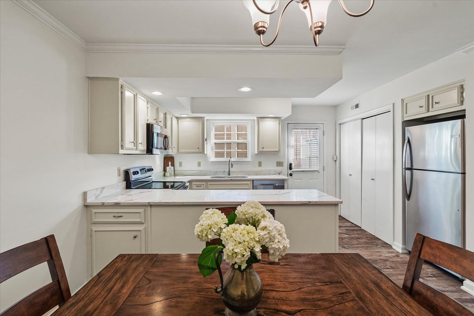 2714 Linmar Ave, Nashville, TN 37215 2714 Linmar Ave, Nashville, TN 37215