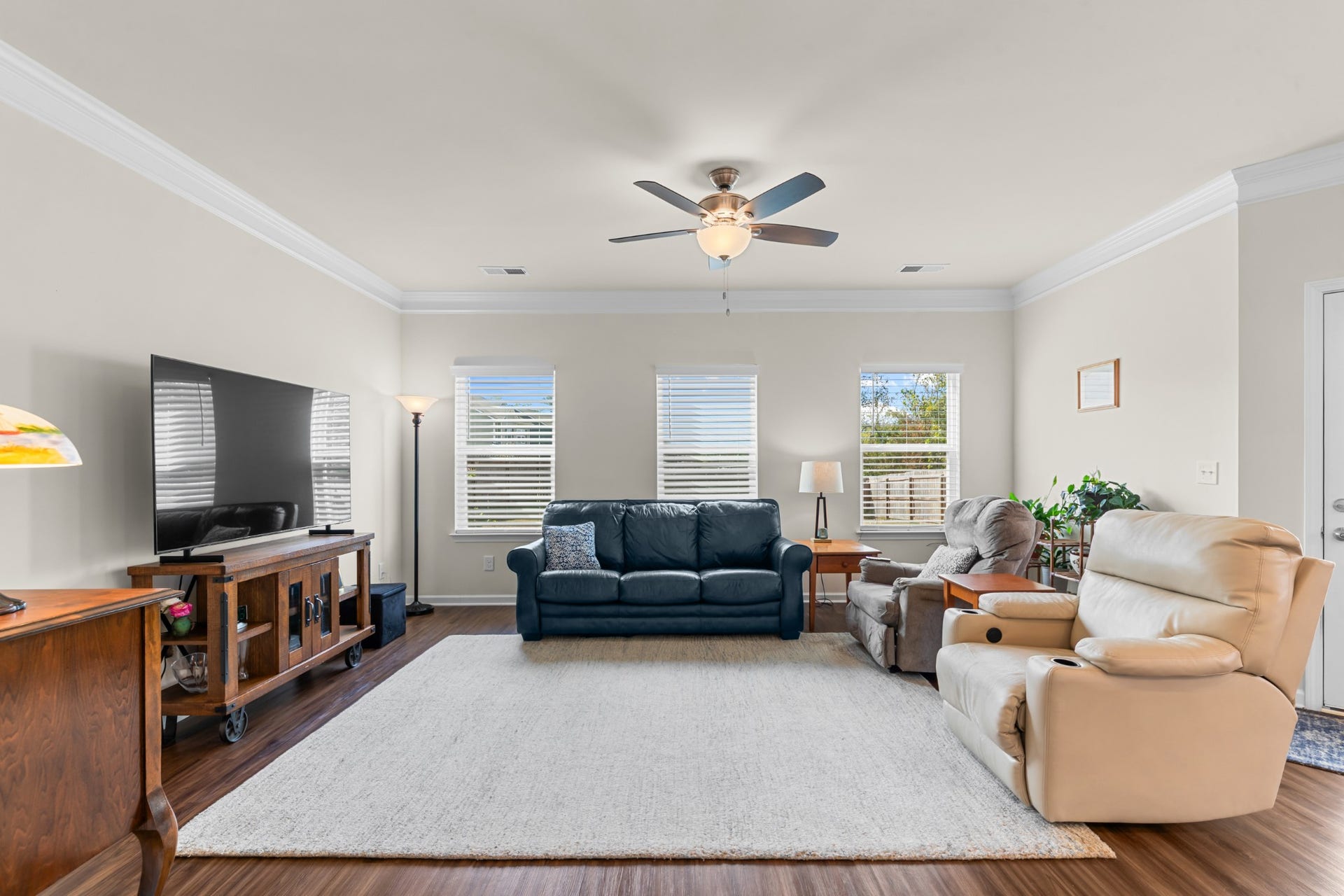 341 Geneva Ln, Columbia, TN 38401 341 Geneva Ln, Columbia, TN 38401