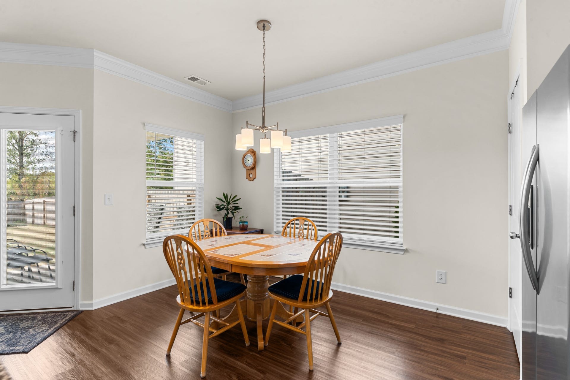 341 Geneva Ln, Columbia, TN 38401 341 Geneva Ln, Columbia, TN 38401
