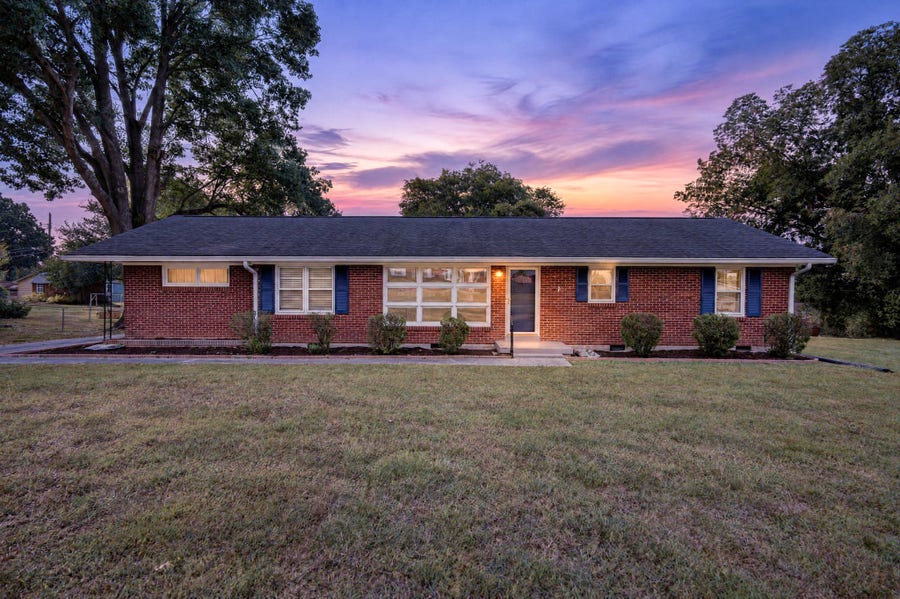Property photo for 212 Porter Cir, Columbia, TN