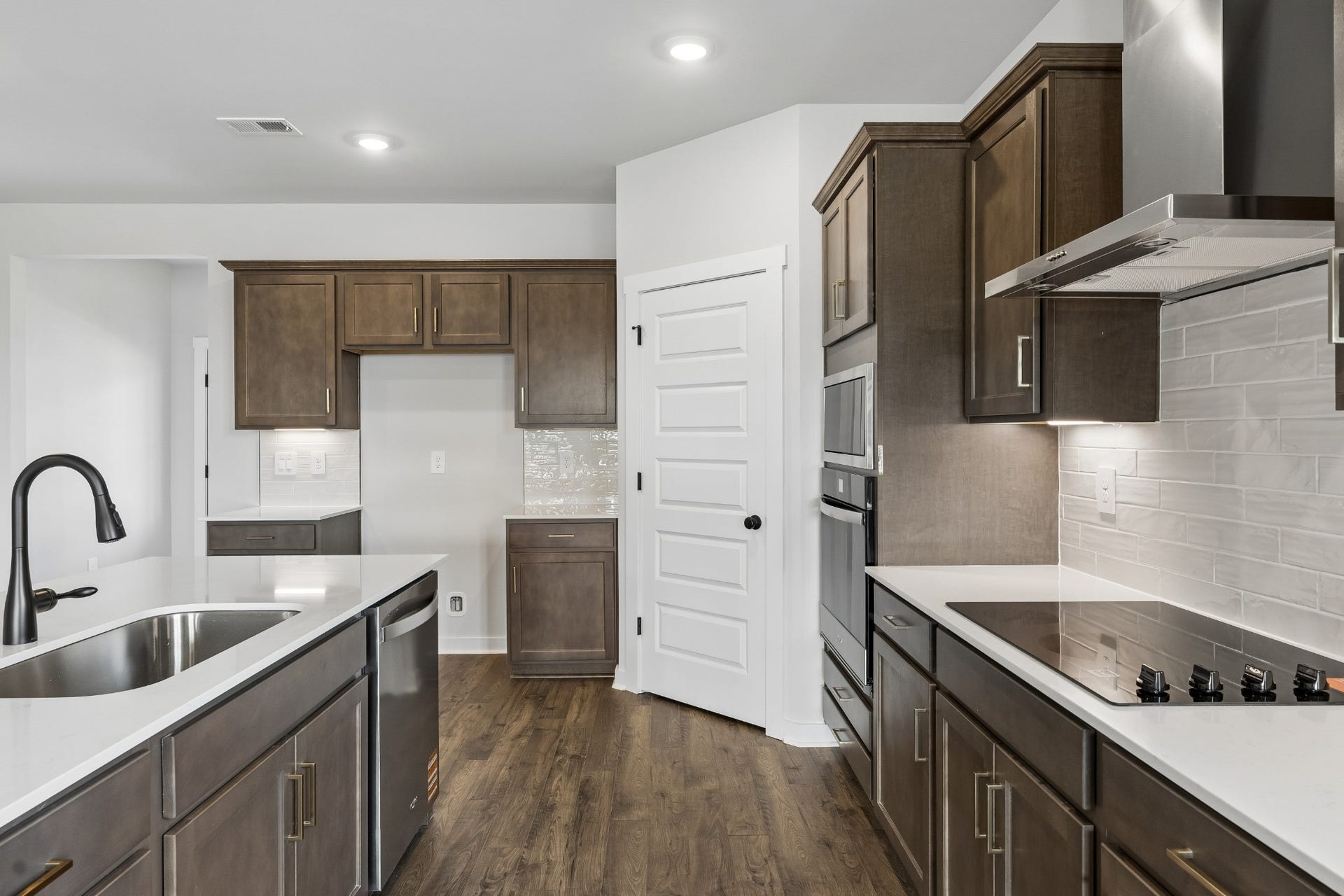 4021 Red Hawk Rd, Columbia, TN 38401 4021 Red Hawk Rd, Columbia, TN 38401