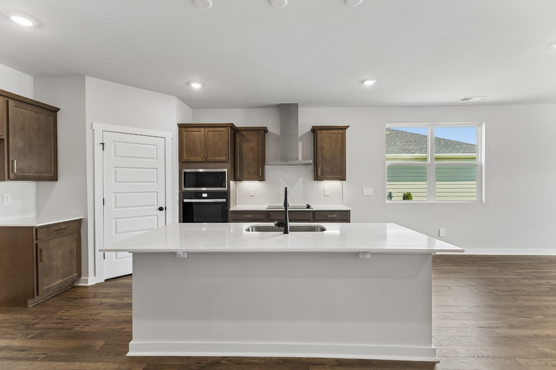 4021 Red Hawk Rd, Columbia, TN 38401 4021 Red Hawk Rd, Columbia, TN 38401