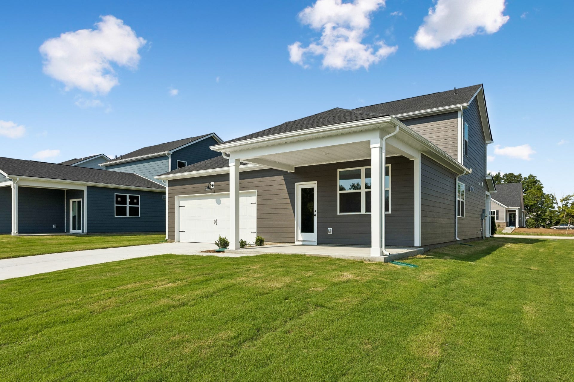 4021 Red Hawk Rd, Columbia, TN 38401 4021 Red Hawk Rd, Columbia, TN 38401