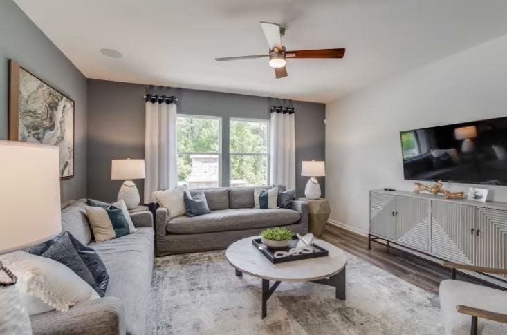 3638 Haplander Court, Columbia, TN 38401 Staged Model