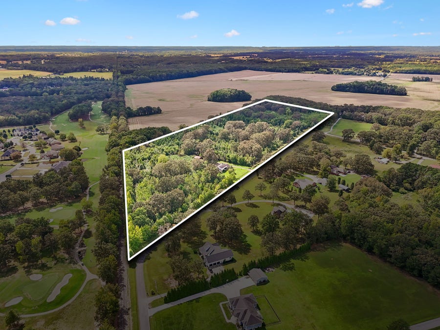 Property photo for 495 Hickory Dr, Manchester, TN