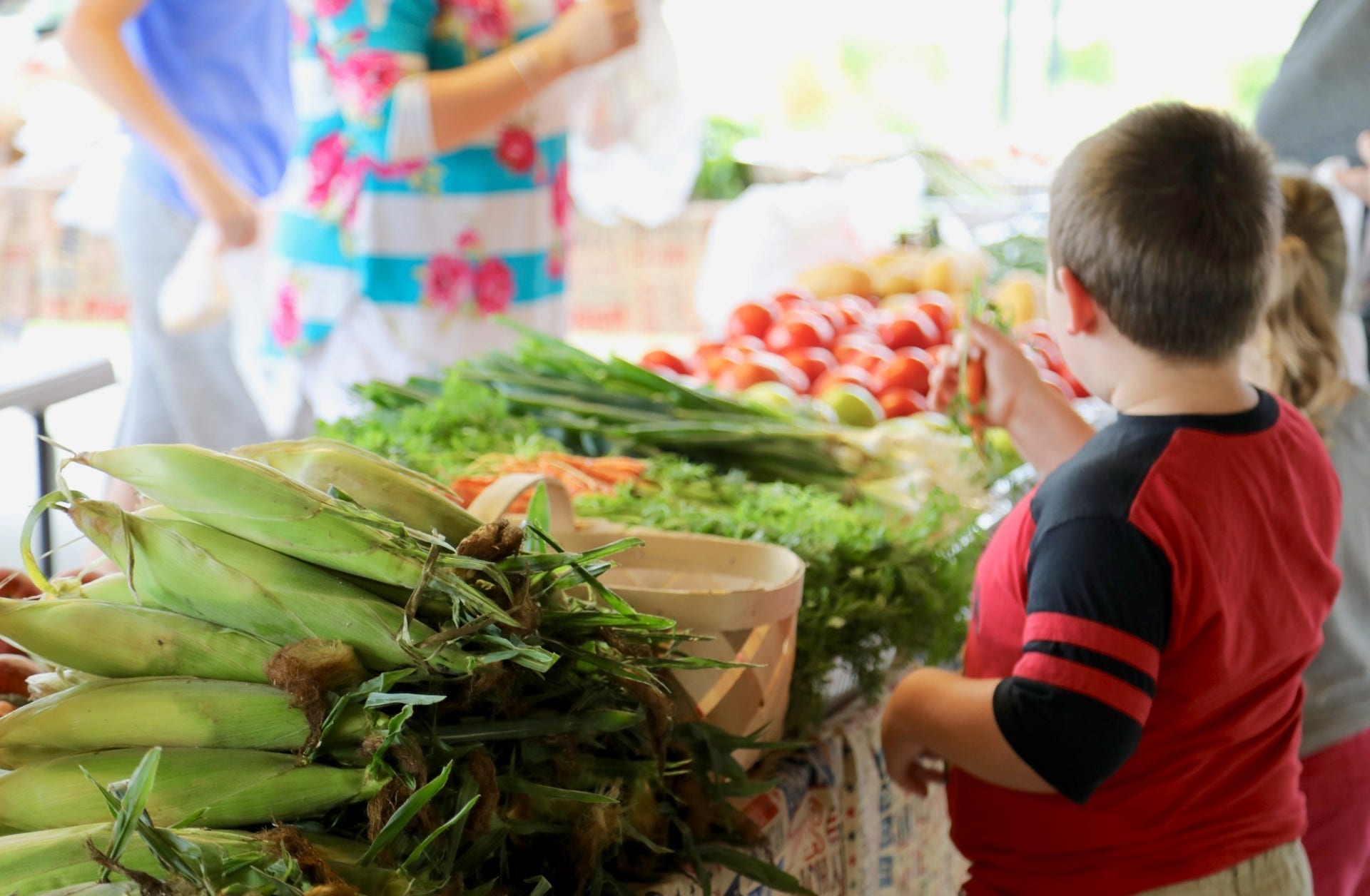 1013 Flat Swing, Columbia, TN 38401 Enjoy local Farmers Markets