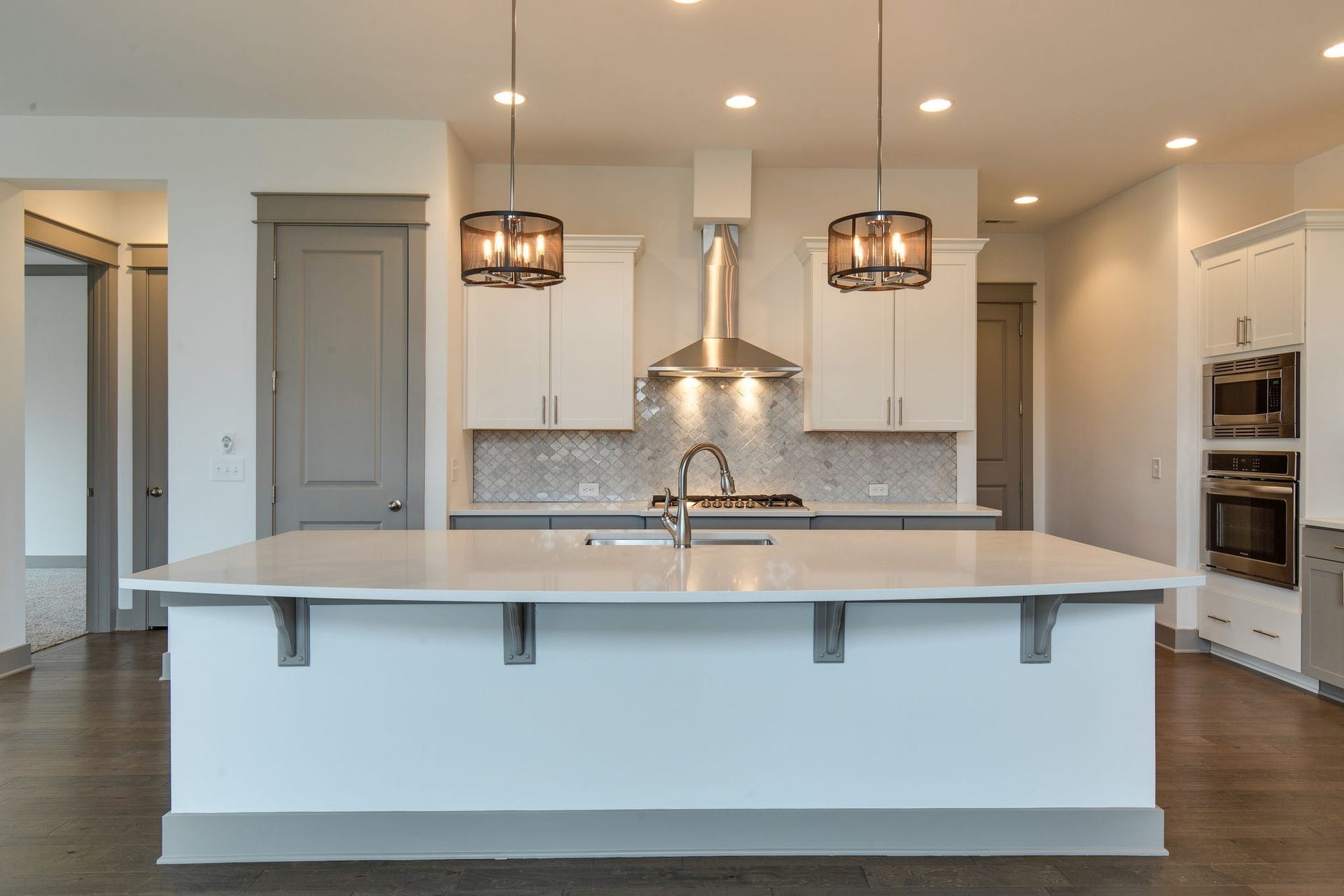 836 Drivers Cir, Columbia, TN 38401 Previously built Denbrook plan