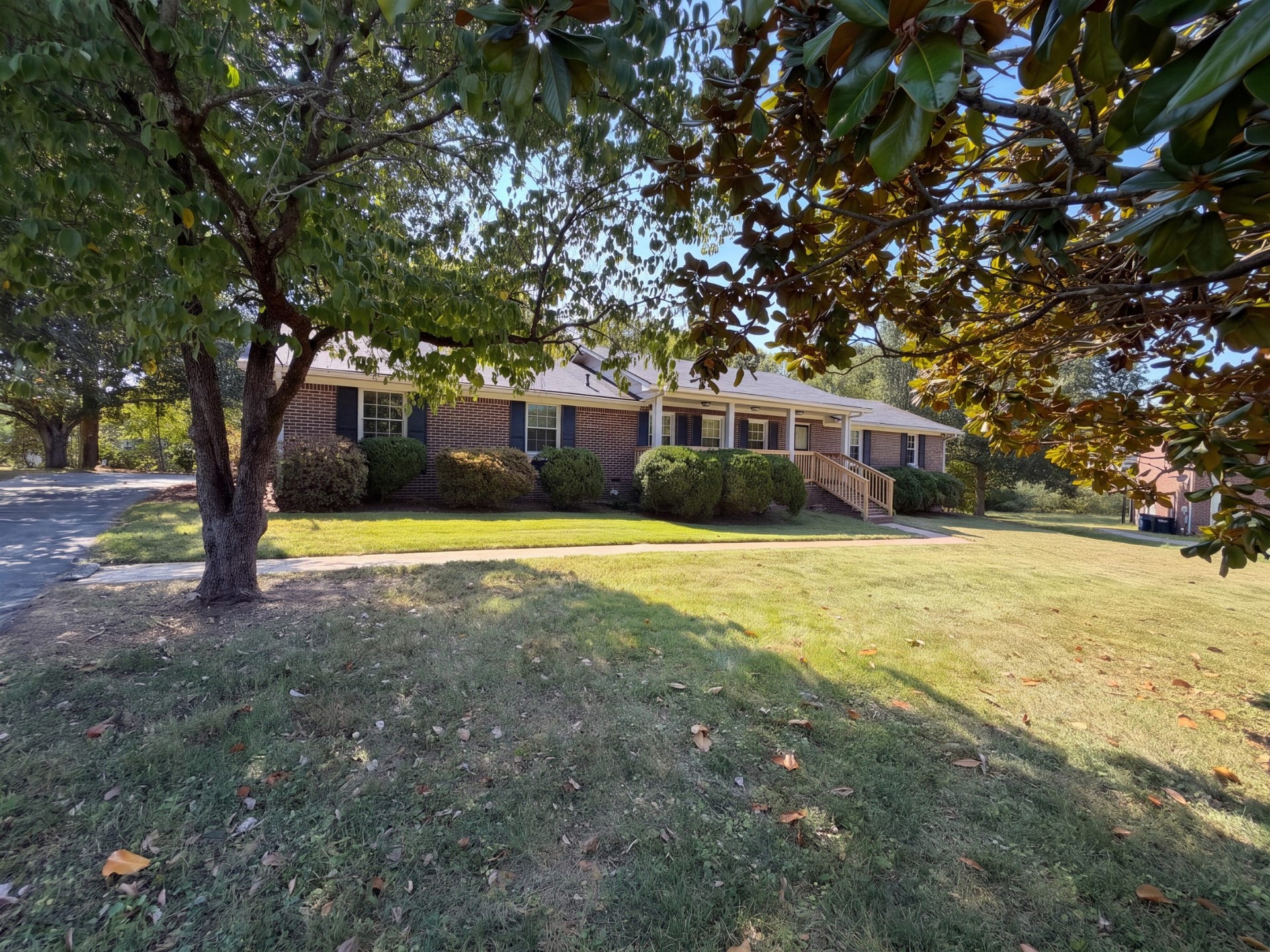 1005 Roseview Dr, Columbia, TN 38401 1005 Roseview Dr, Columbia, TN 38401