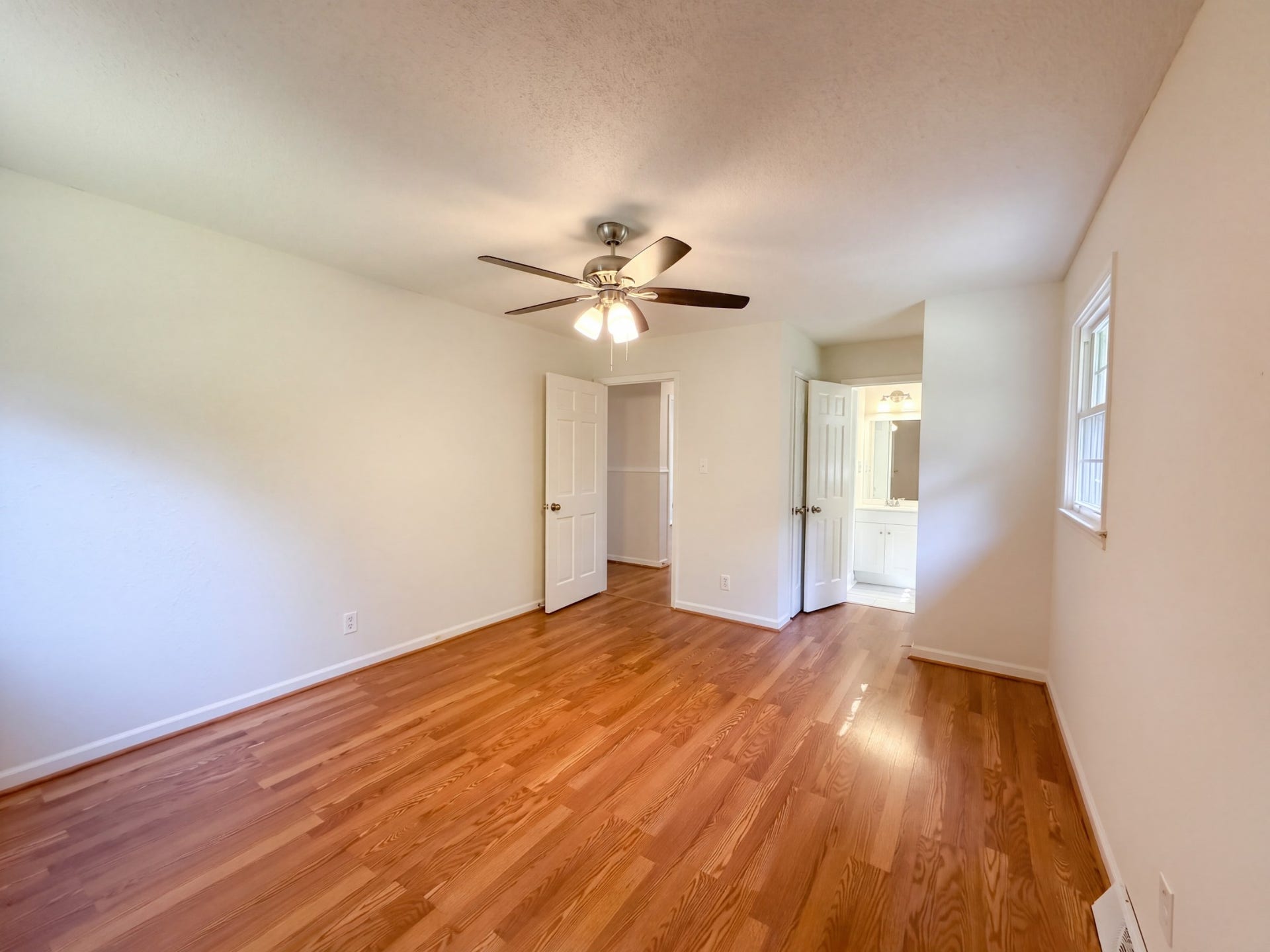 1005 Roseview Dr, Columbia, TN 38401 1005 Roseview Dr, Columbia, TN 38401