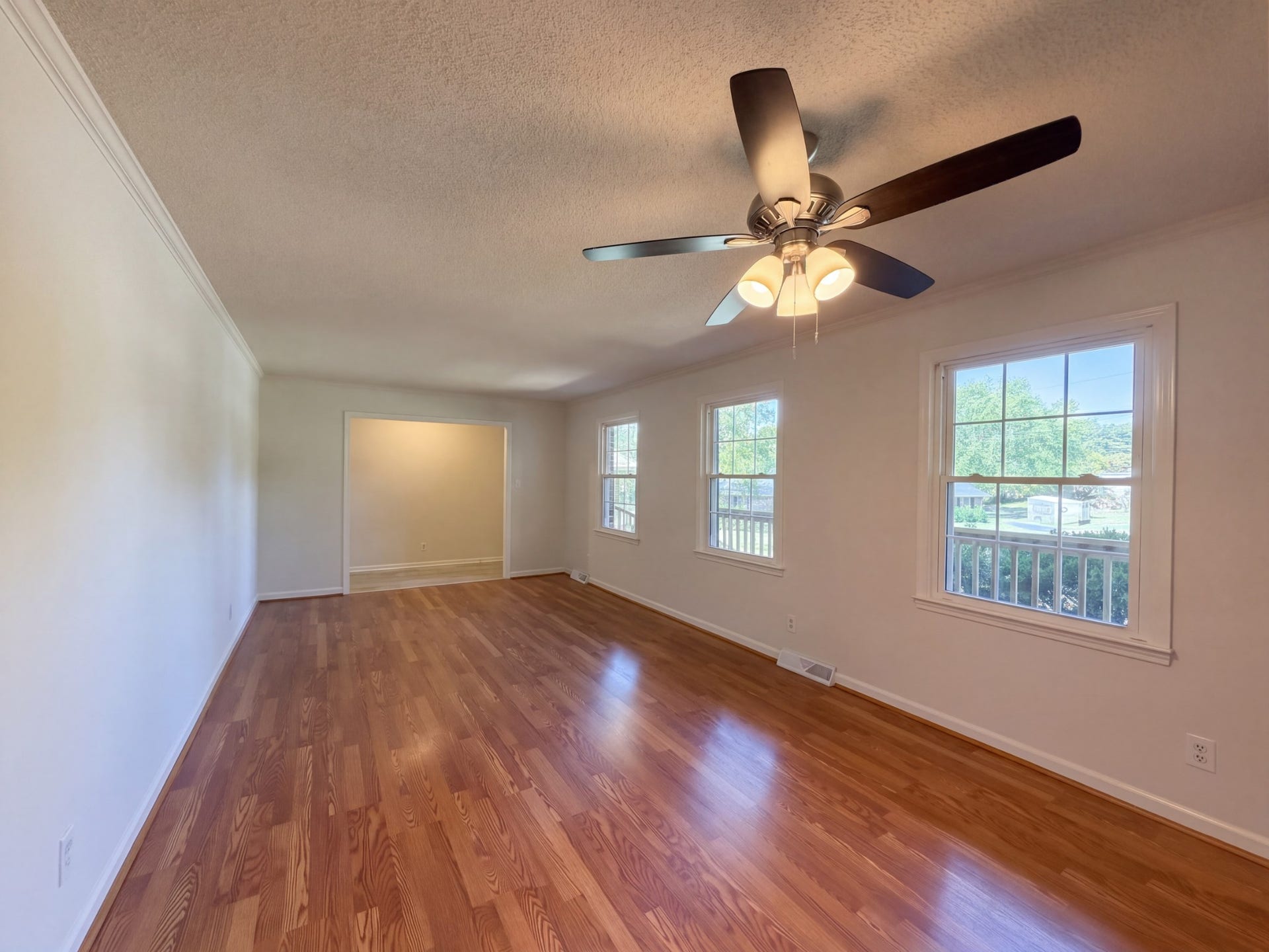 1005 Roseview Dr, Columbia, TN 38401 1005 Roseview Dr, Columbia, TN 38401