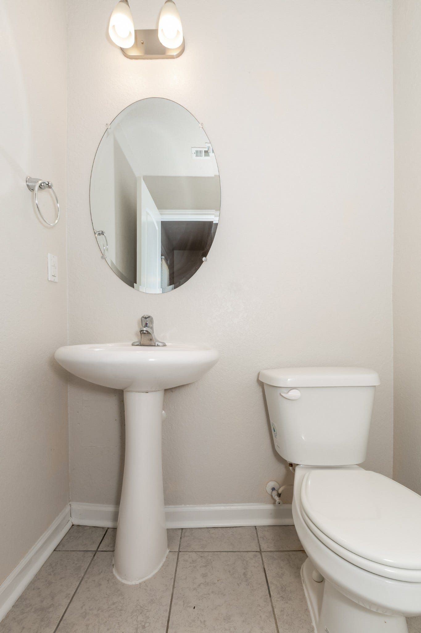 2515 Queen Bee Dr, Columbia, TN 38401 2515 Queen Bee Dr, Columbia, TN 38401
