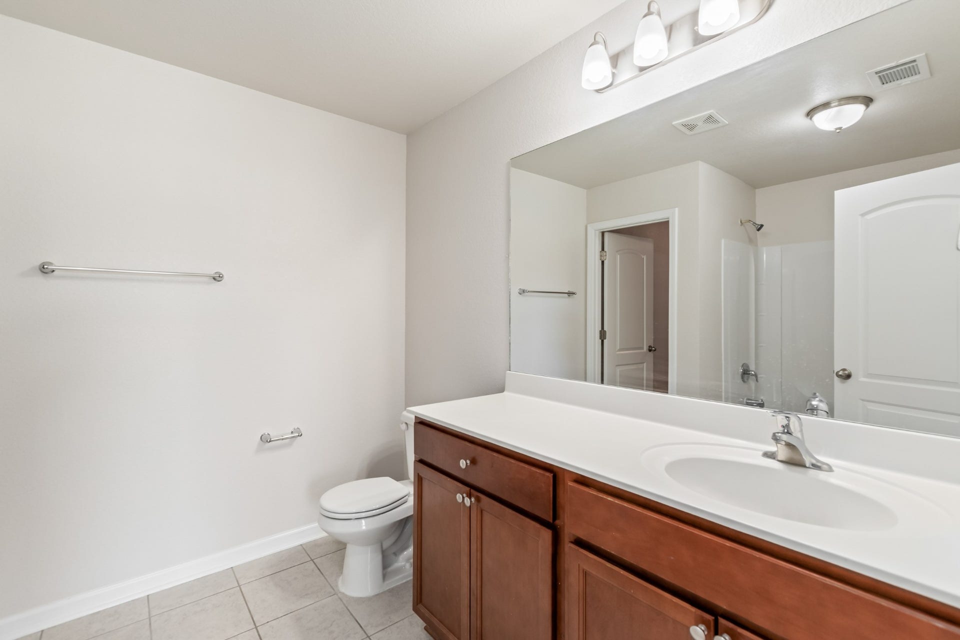 2515 Queen Bee Dr, Columbia, TN 38401 2515 Queen Bee Dr, Columbia, TN 38401