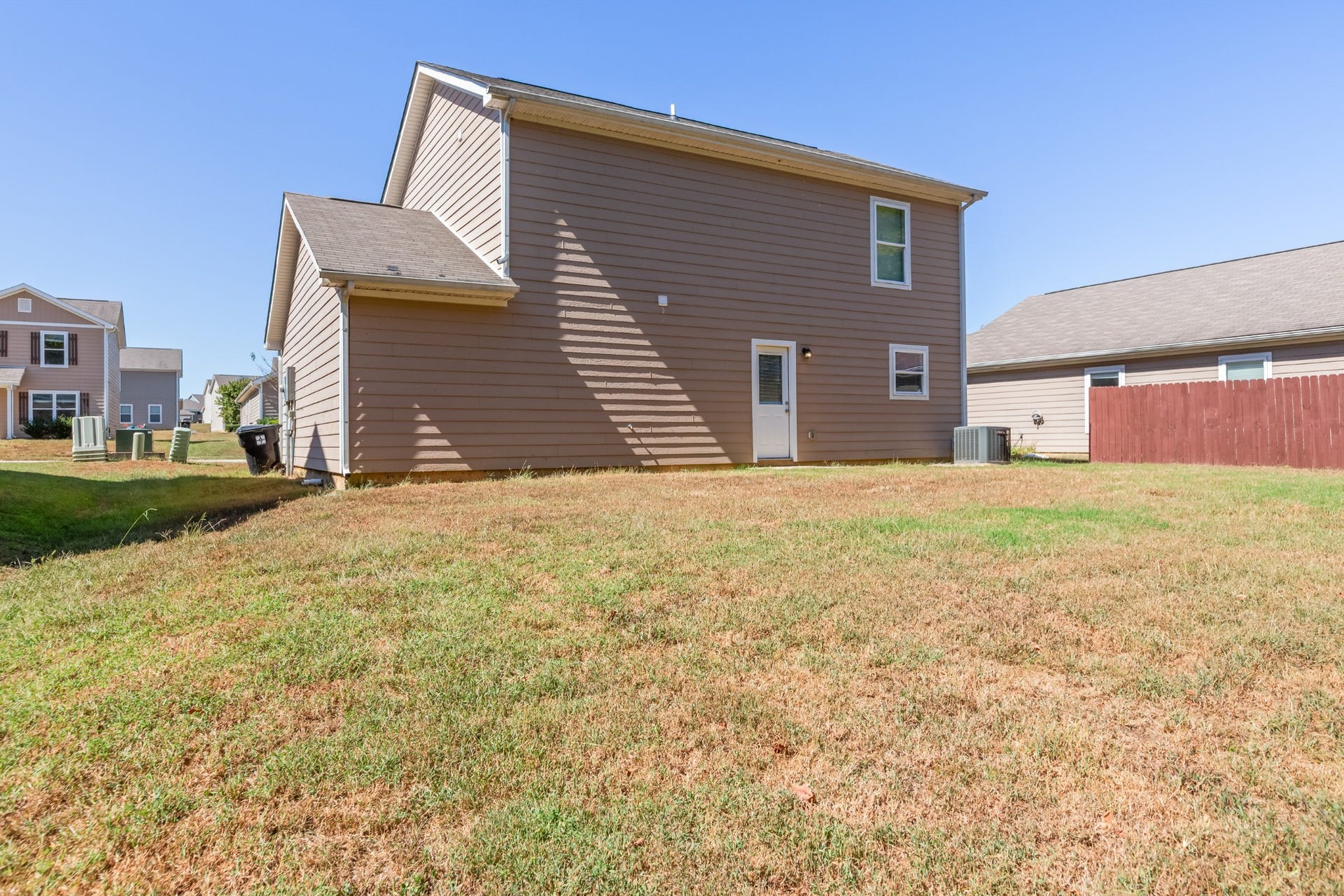 2515 Queen Bee Dr, Columbia, TN 38401 2515 Queen Bee Dr, Columbia, TN 38401