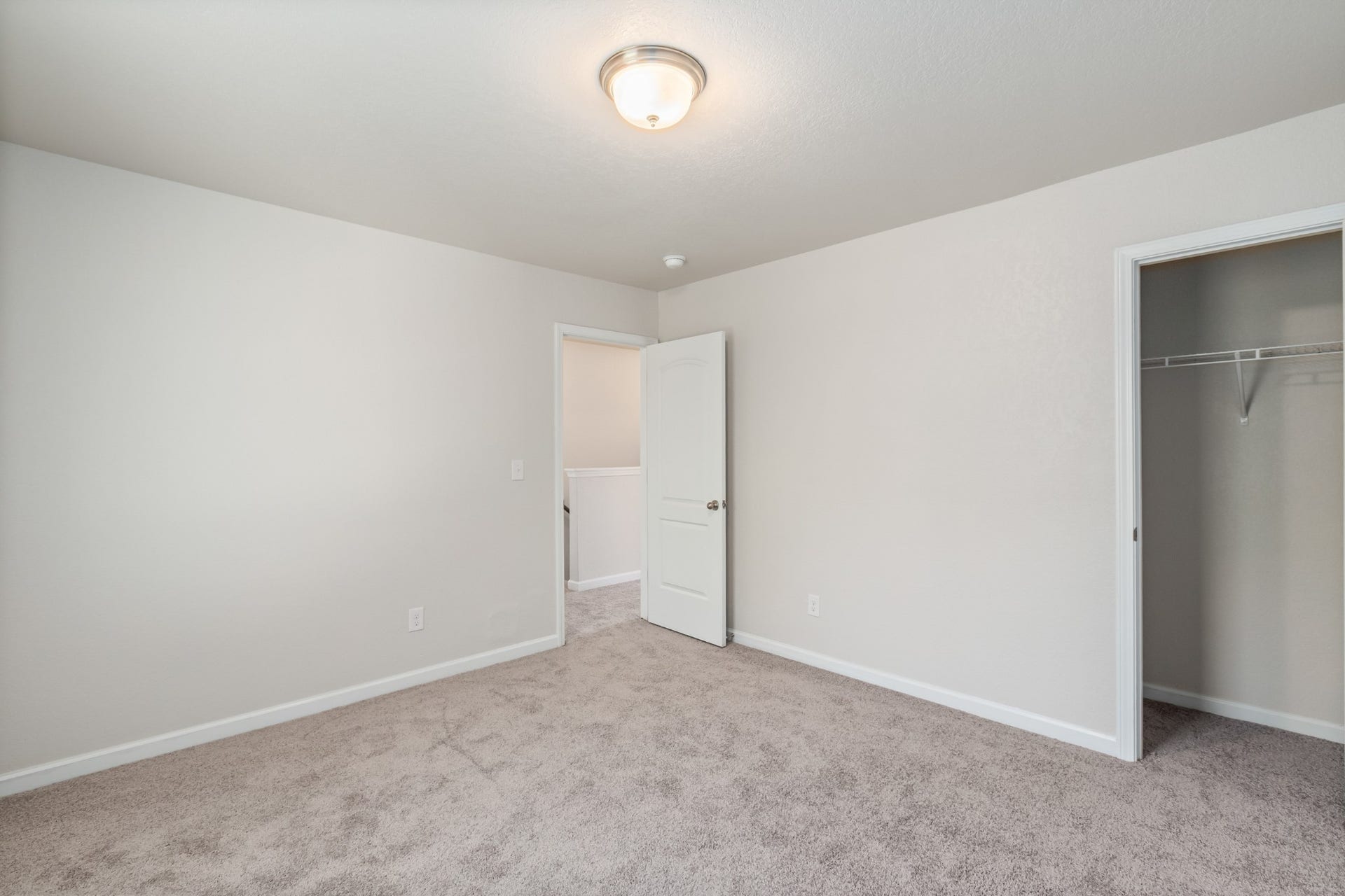 2515 Queen Bee Dr, Columbia, TN 38401 2515 Queen Bee Dr, Columbia, TN 38401