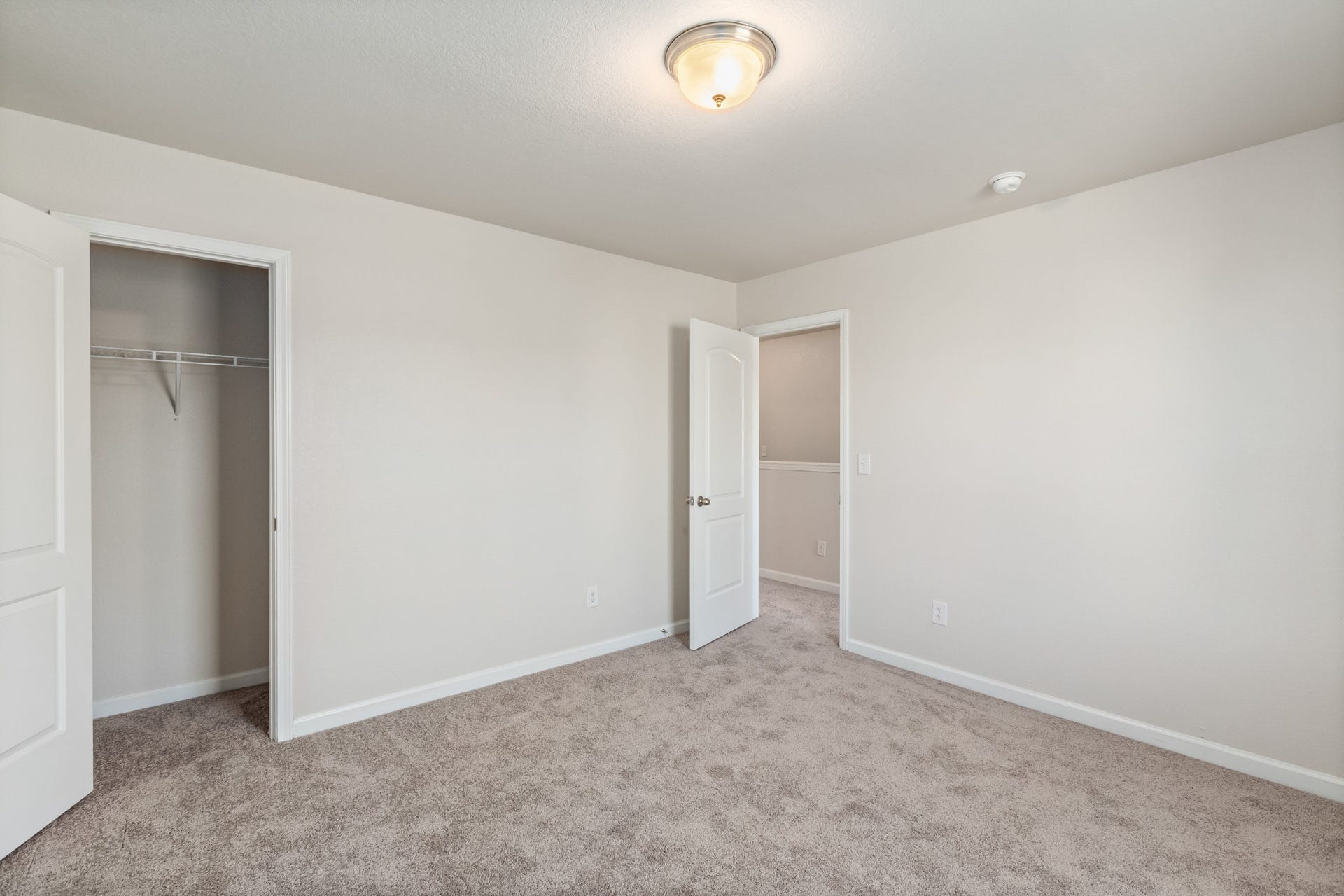 2515 Queen Bee Dr, Columbia, TN 38401 2515 Queen Bee Dr, Columbia, TN 38401