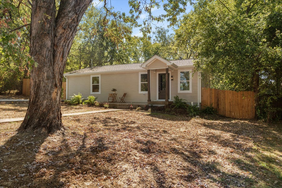 Property photo for 501 Drake Ave, Nashville, TN