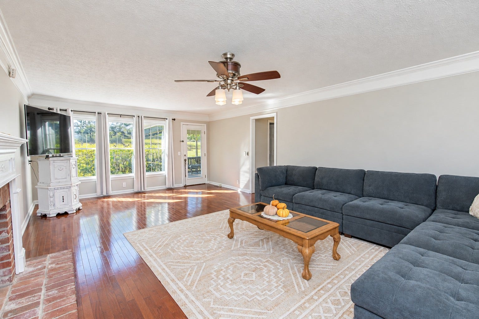 260 Anderson Ln, Hendersonville, TN 37075 260 Anderson Ln, Hendersonville, TN 37075