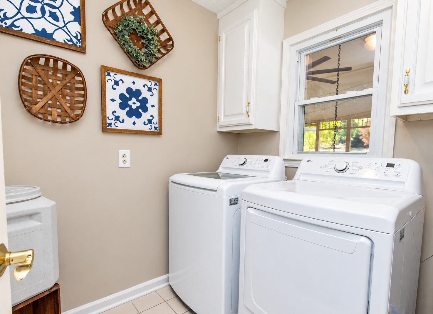 260 Anderson Ln, Hendersonville, TN 37075 260 Anderson Ln, Hendersonville, TN 37075