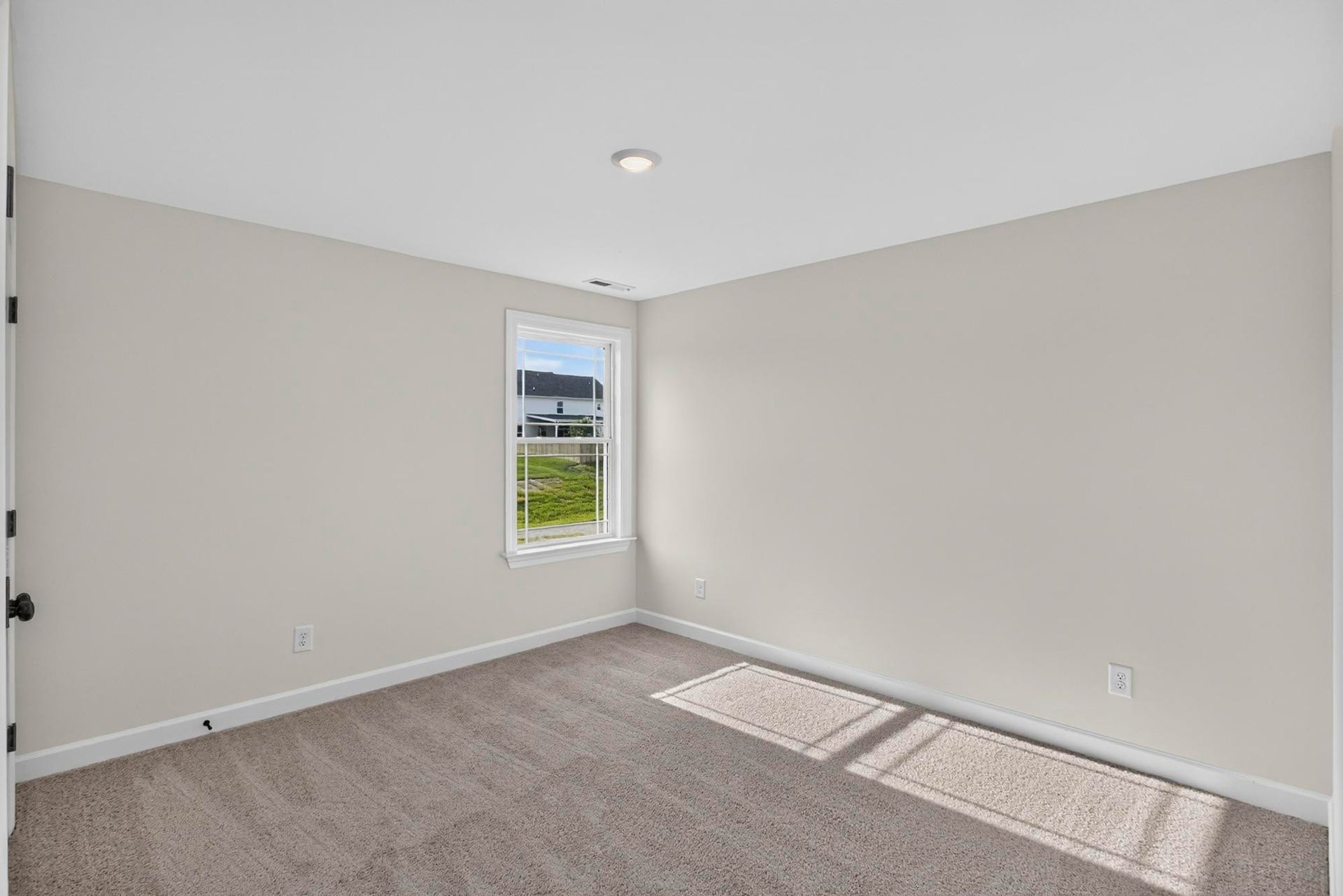 5020 Salient Dr, Spring Hill, TN 37174 5020 Salient Dr, Spring Hill, TN 37174