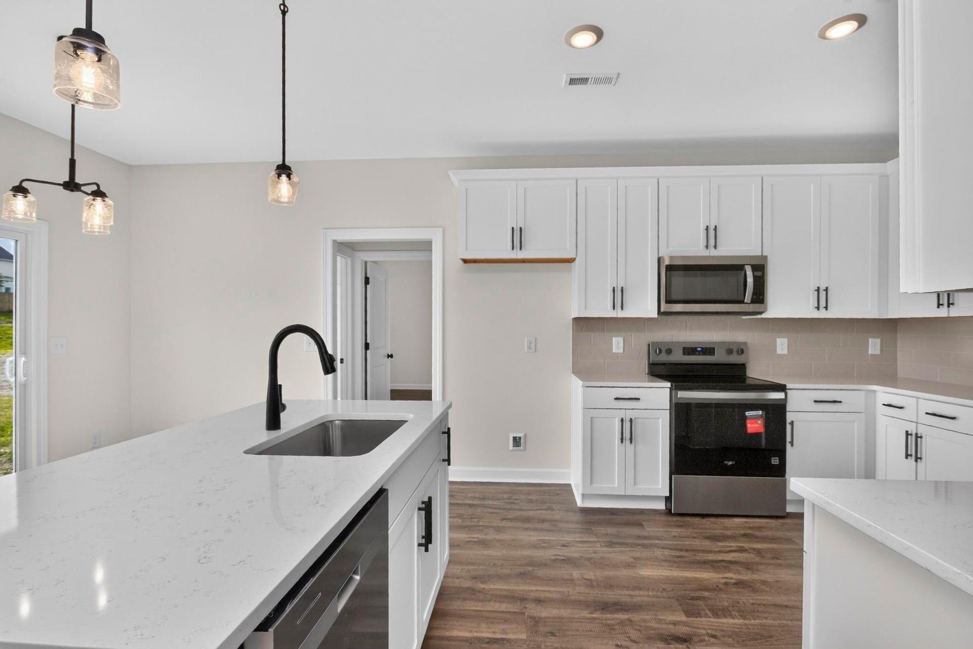 5020 Salient Dr, Spring Hill, TN 37174 5020 Salient Dr, Spring Hill, TN 37174