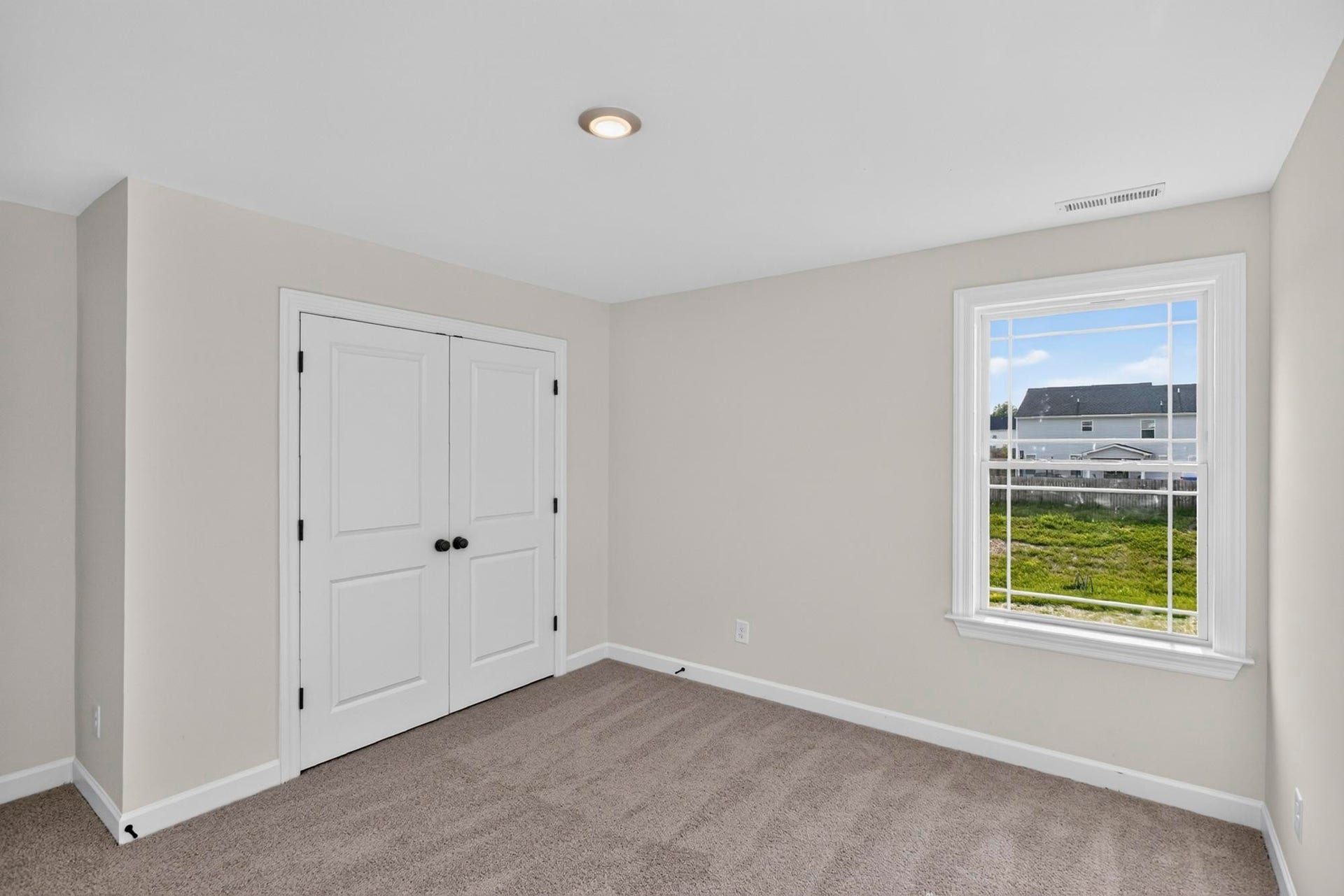 5020 Salient Dr, Spring Hill, TN 37174 5020 Salient Dr, Spring Hill, TN 37174