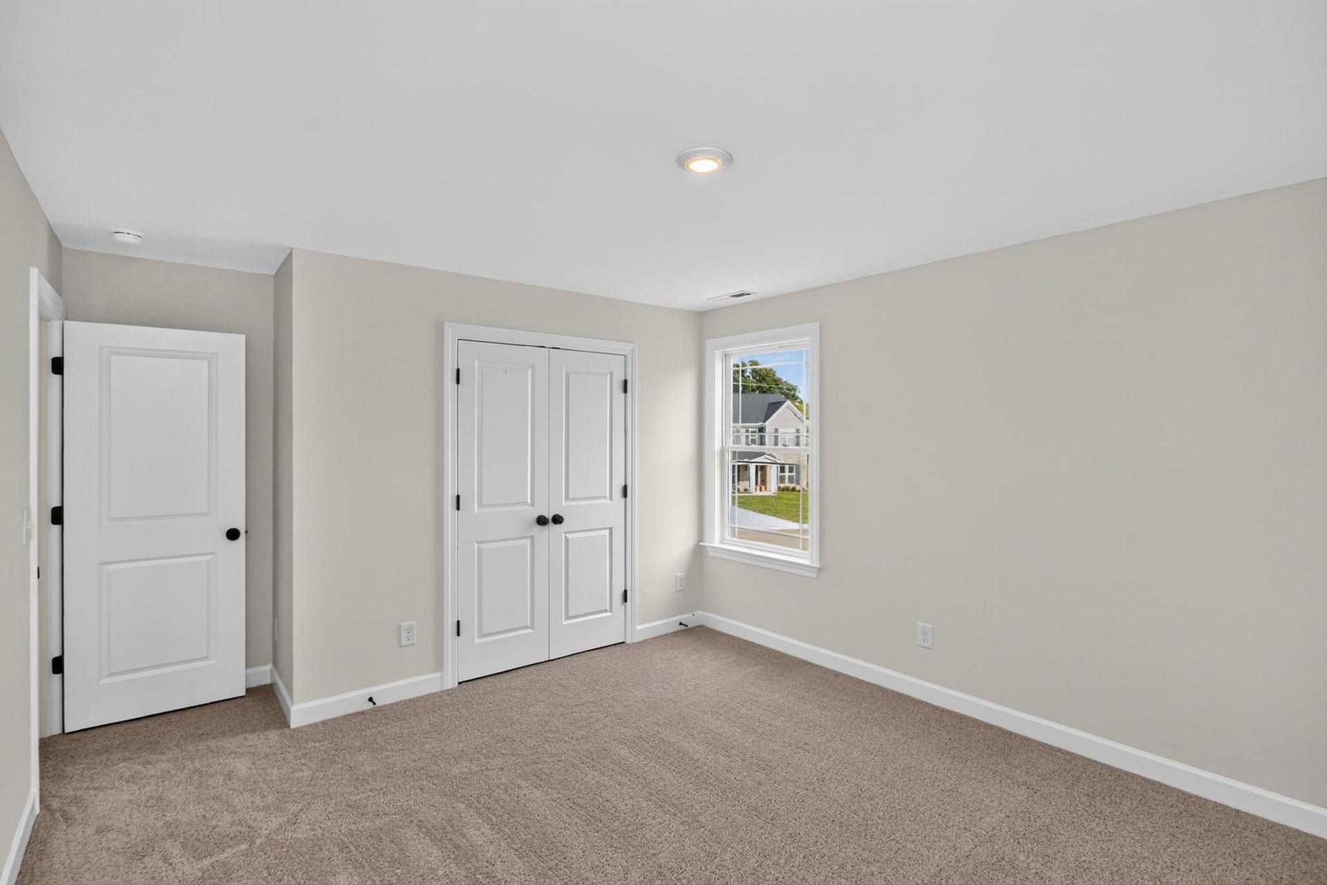5020 Salient Dr, Spring Hill, TN 37174 5020 Salient Dr, Spring Hill, TN 37174