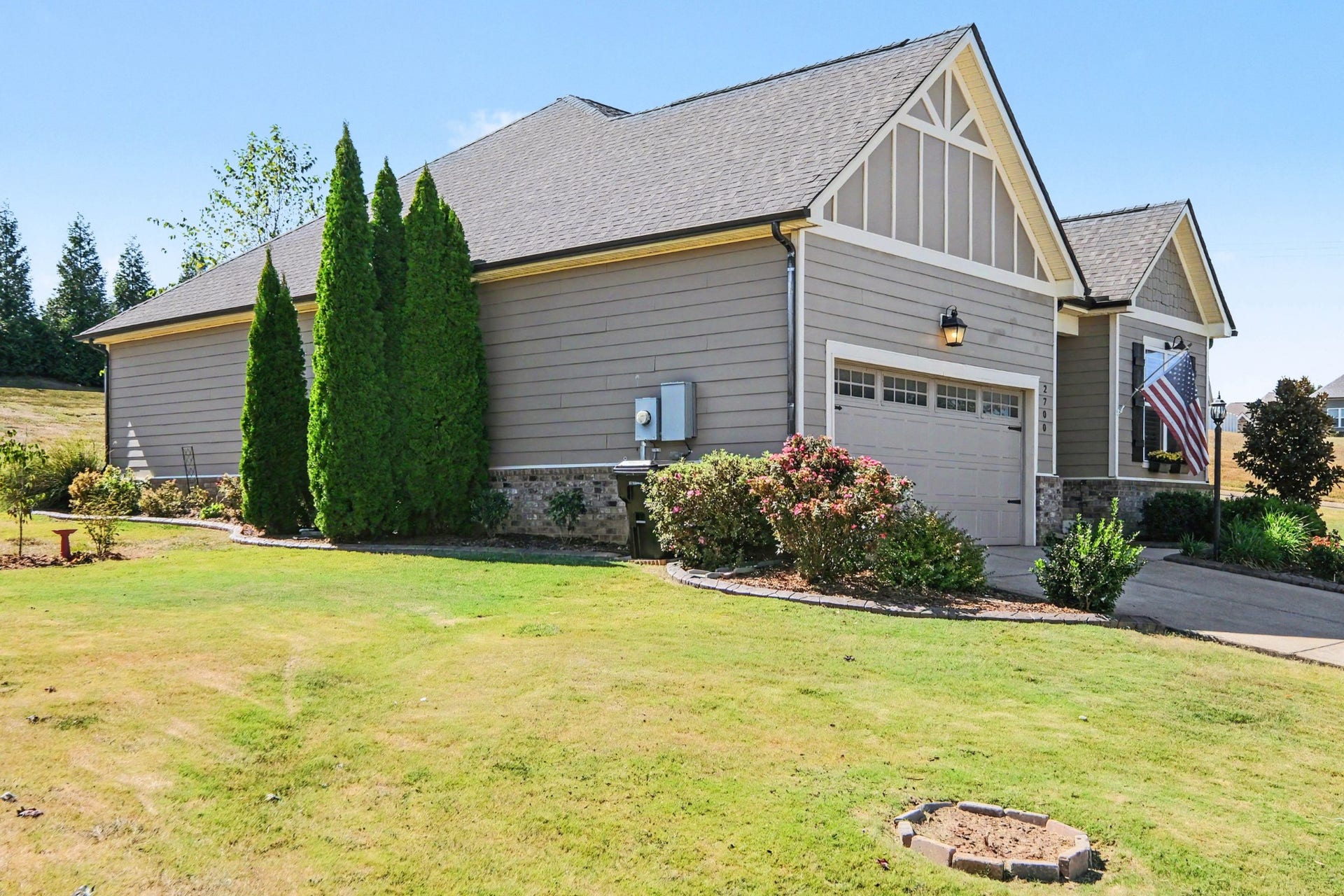 2700 Nottingham Dr, Columbia, TN 38401 2700 Nottingham Dr, Columbia, TN 38401