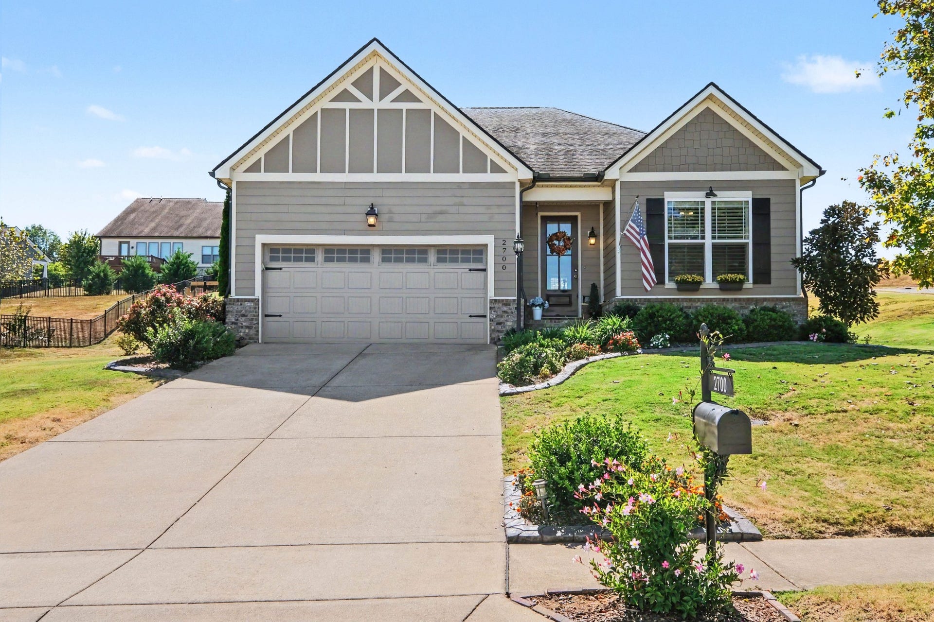 2700 Nottingham Dr, Columbia, TN 38401 2700 Nottingham Dr, Columbia, TN 38401