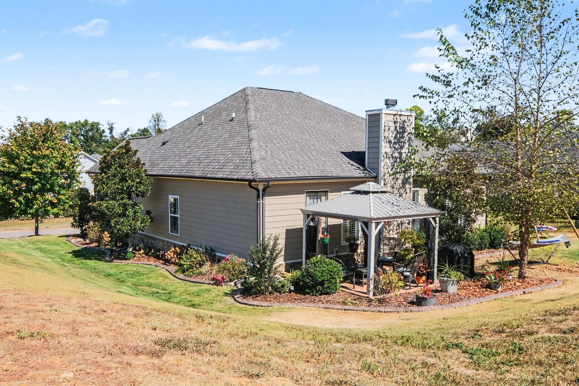 2700 Nottingham Dr, Columbia, TN 38401 2700 Nottingham Dr, Columbia, TN 38401