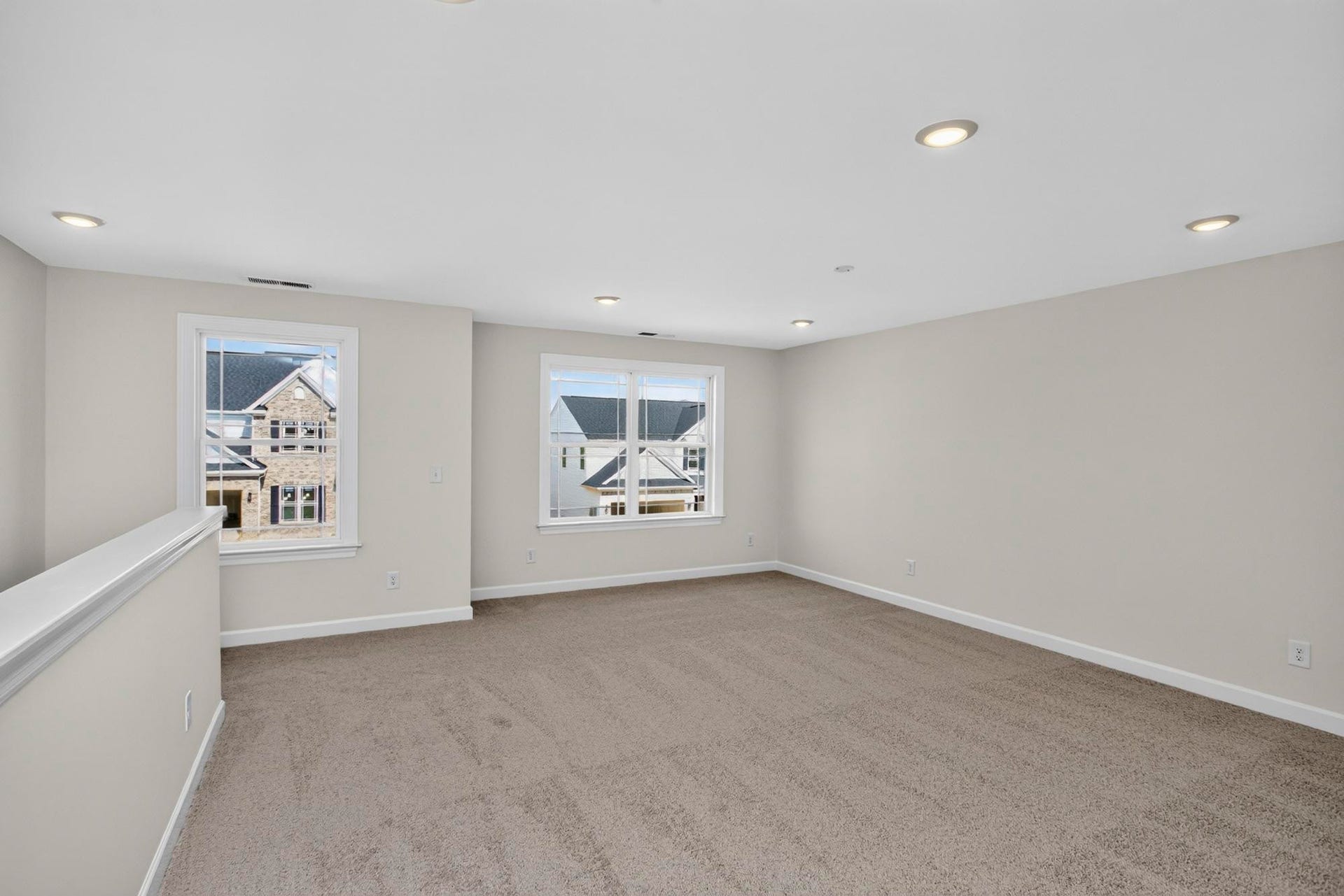 5016 Salient Dr, Spring Hill, TN 37174 5016 Salient Dr, Spring Hill, TN 37174