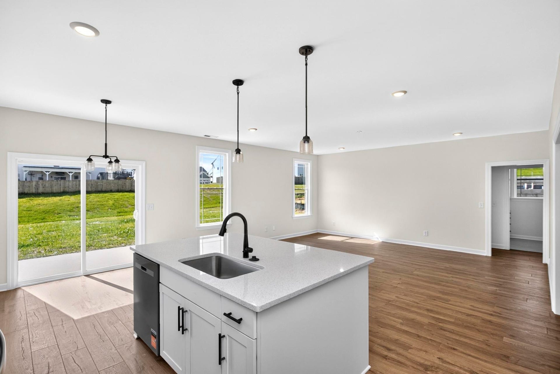 5016 Salient Dr, Spring Hill, TN 37174 5016 Salient Dr, Spring Hill, TN 37174