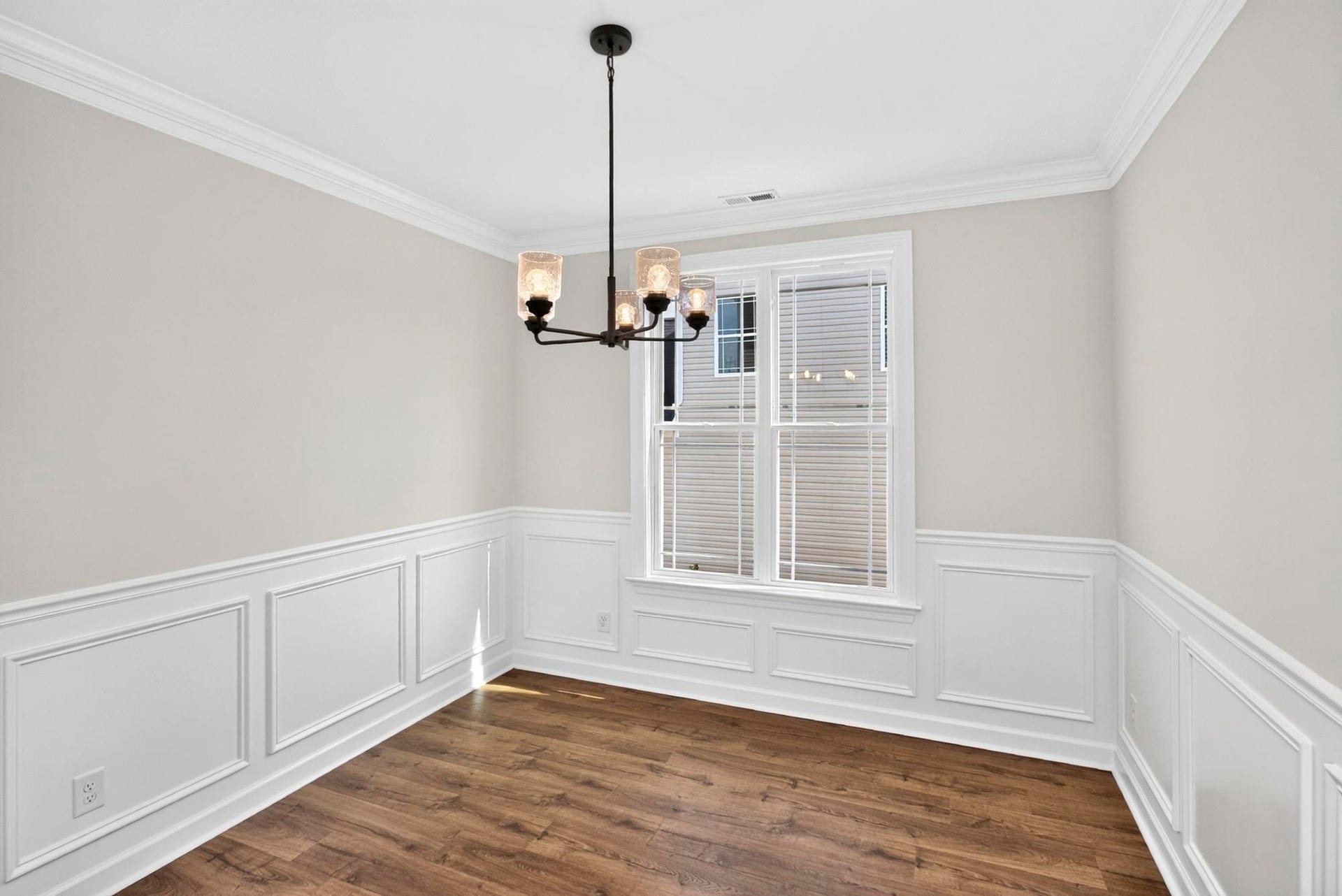 5016 Salient Dr, Spring Hill, TN 37174 5016 Salient Dr, Spring Hill, TN 37174