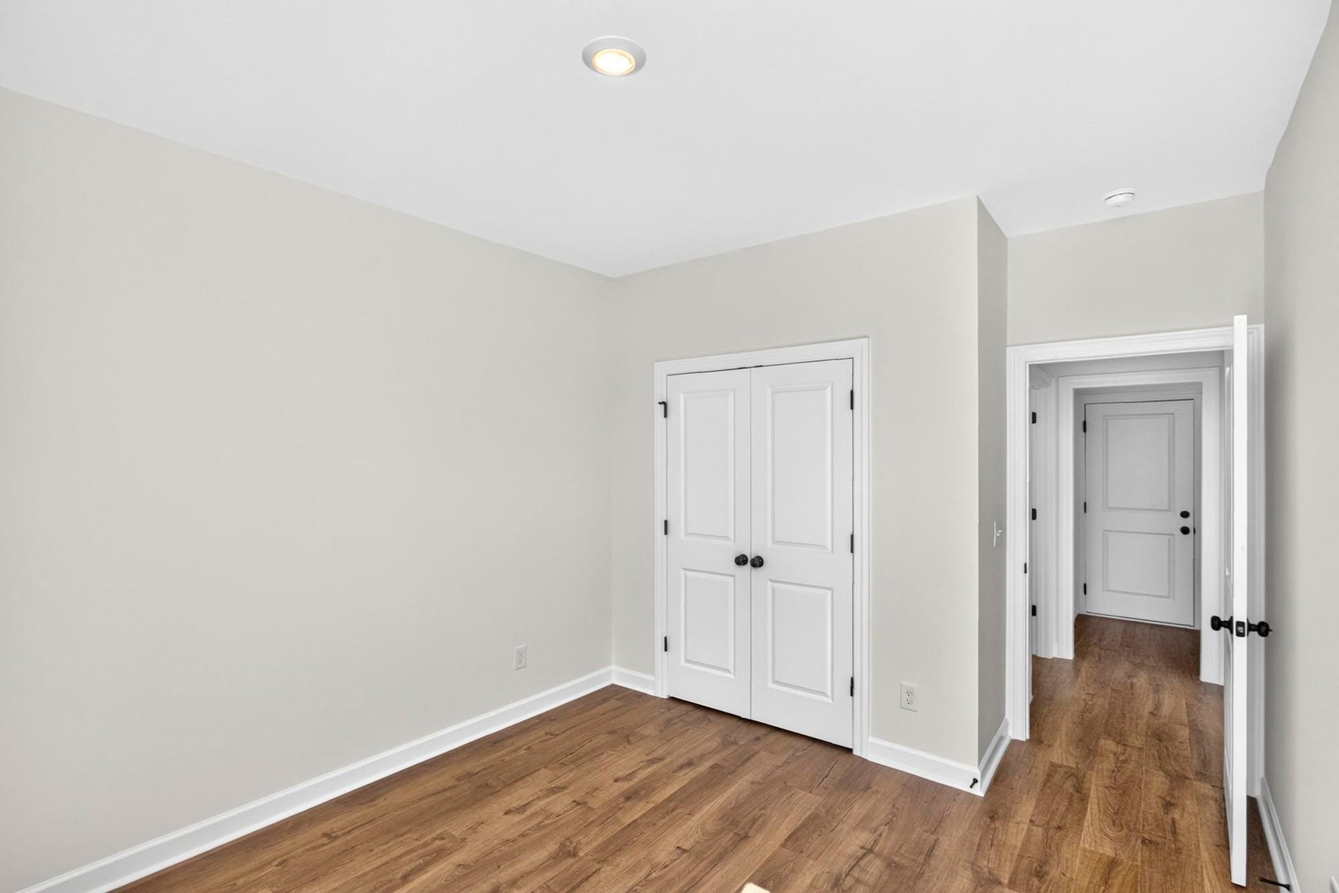 5016 Salient Dr, Spring Hill, TN 37174 5016 Salient Dr, Spring Hill, TN 37174