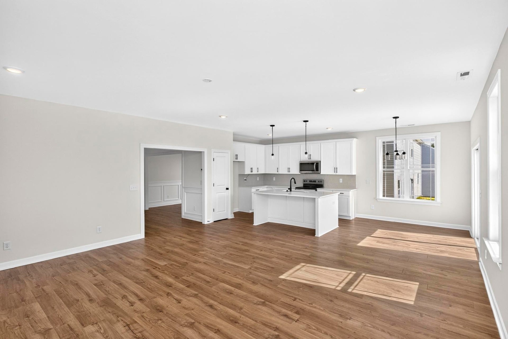 5016 Salient Dr, Spring Hill, TN 37174 5016 Salient Dr, Spring Hill, TN 37174