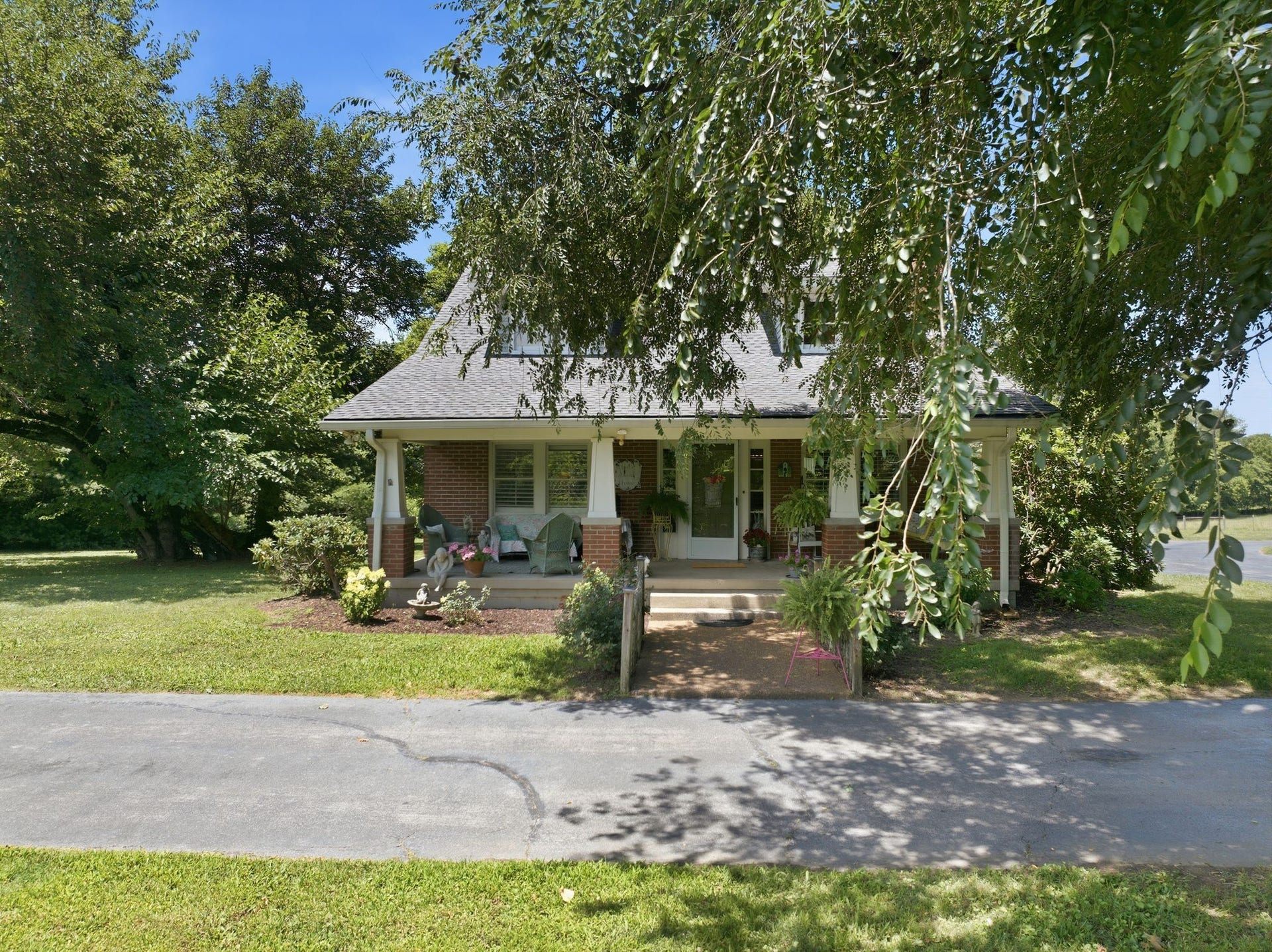 445 Carters Creek Pike, Columbia, TN 38401 445 Carters Creek Pike, Columbia, TN 38401