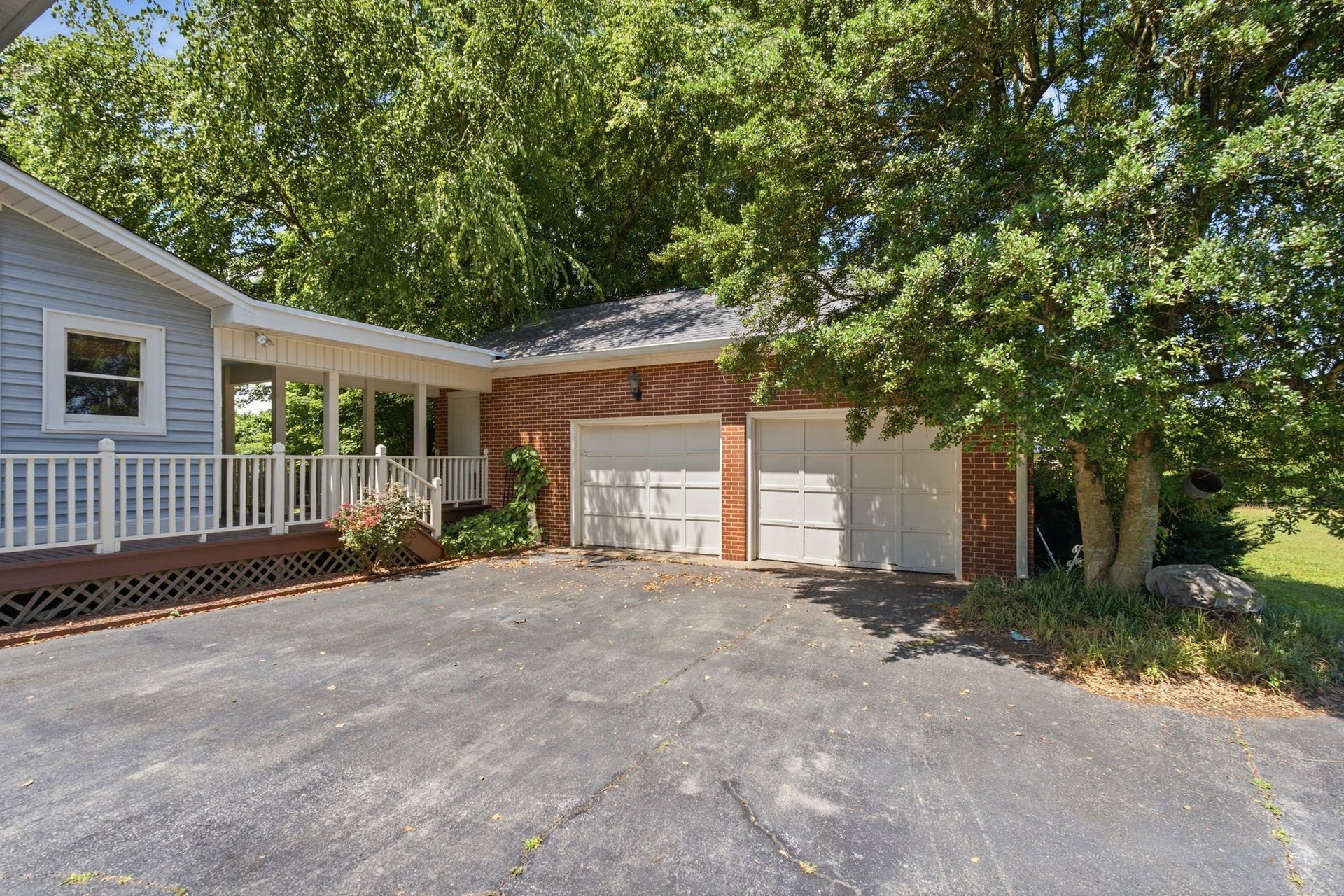 445 Carters Creek Pike, Columbia, TN 38401 445 Carters Creek Pike, Columbia, TN 38401