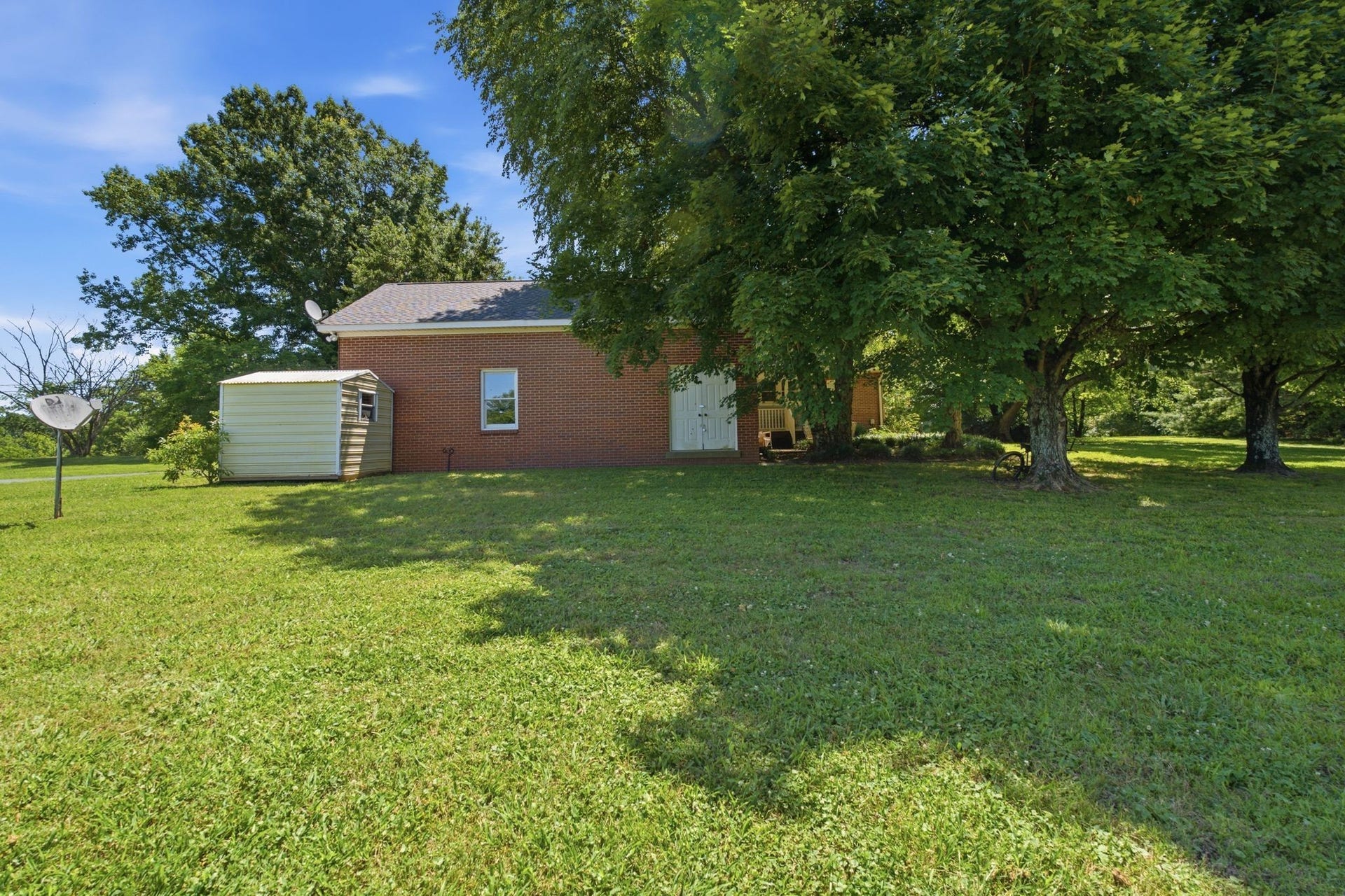 445 Carters Creek Pike, Columbia, TN 38401 445 Carters Creek Pike, Columbia, TN 38401