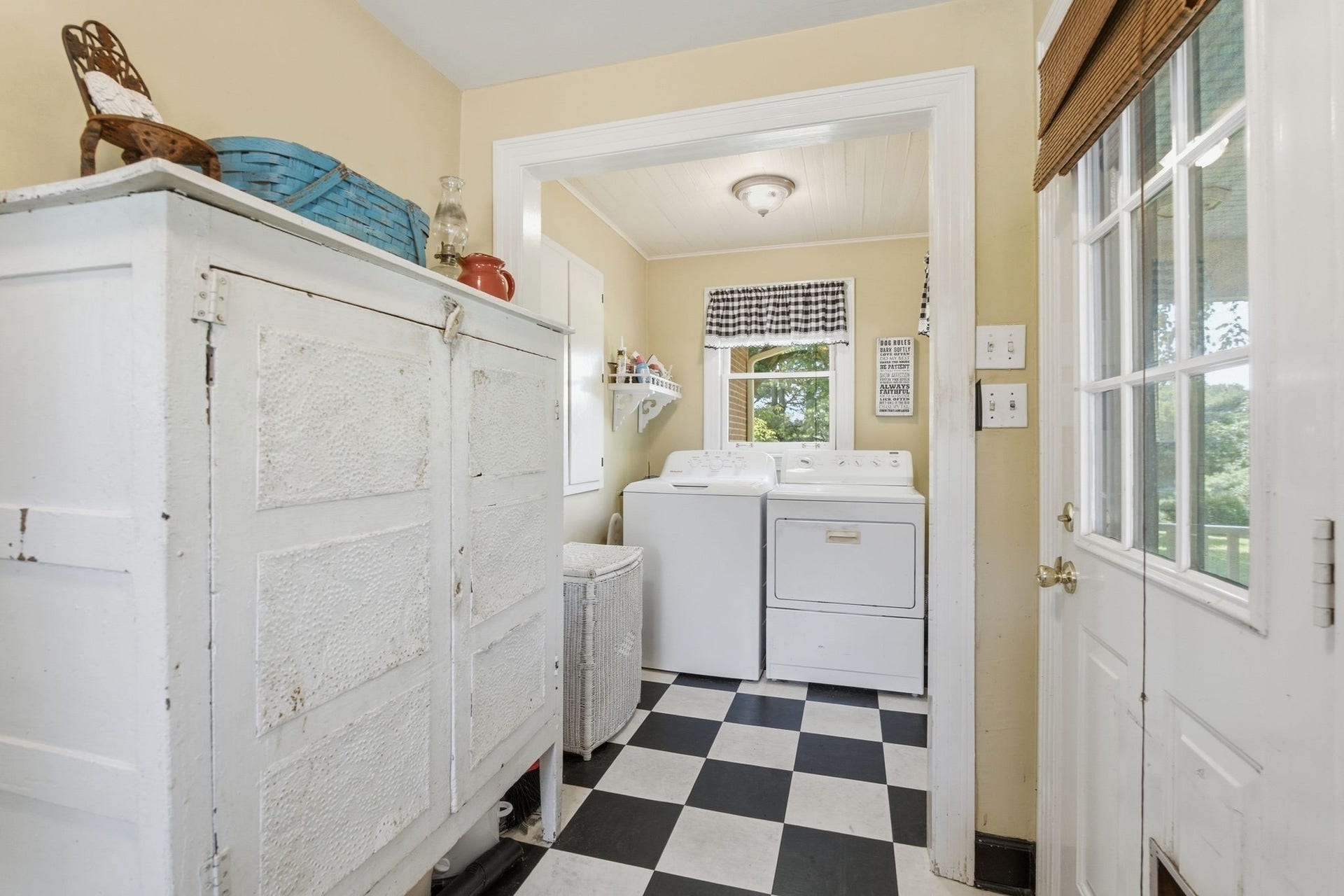 445 Carters Creek Pike, Columbia, TN 38401 445 Carters Creek Pike, Columbia, TN 38401