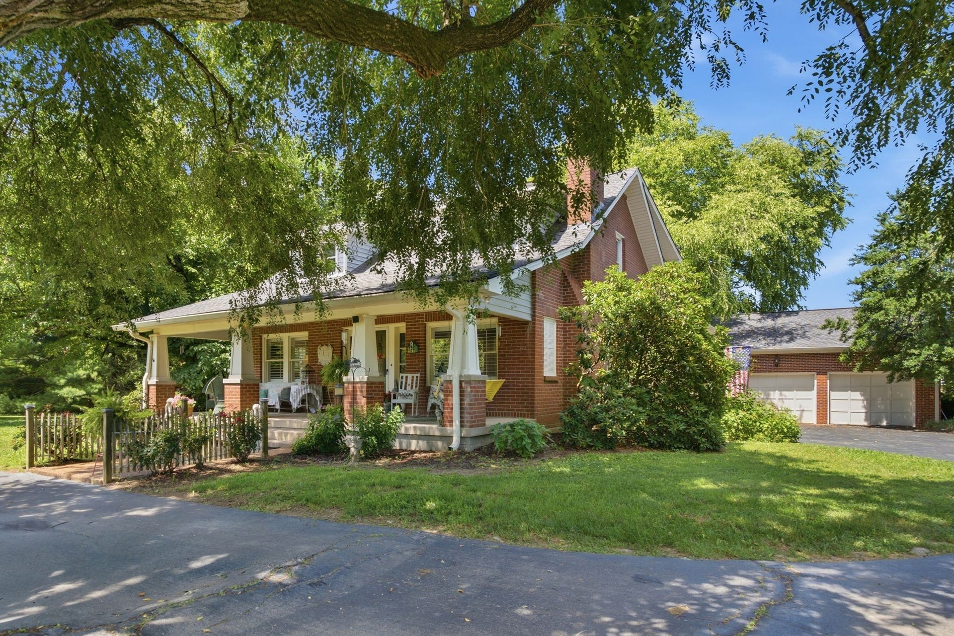 445 Carters Creek Pike, Columbia, TN 38401 445 Carters Creek Pike, Columbia, TN 38401