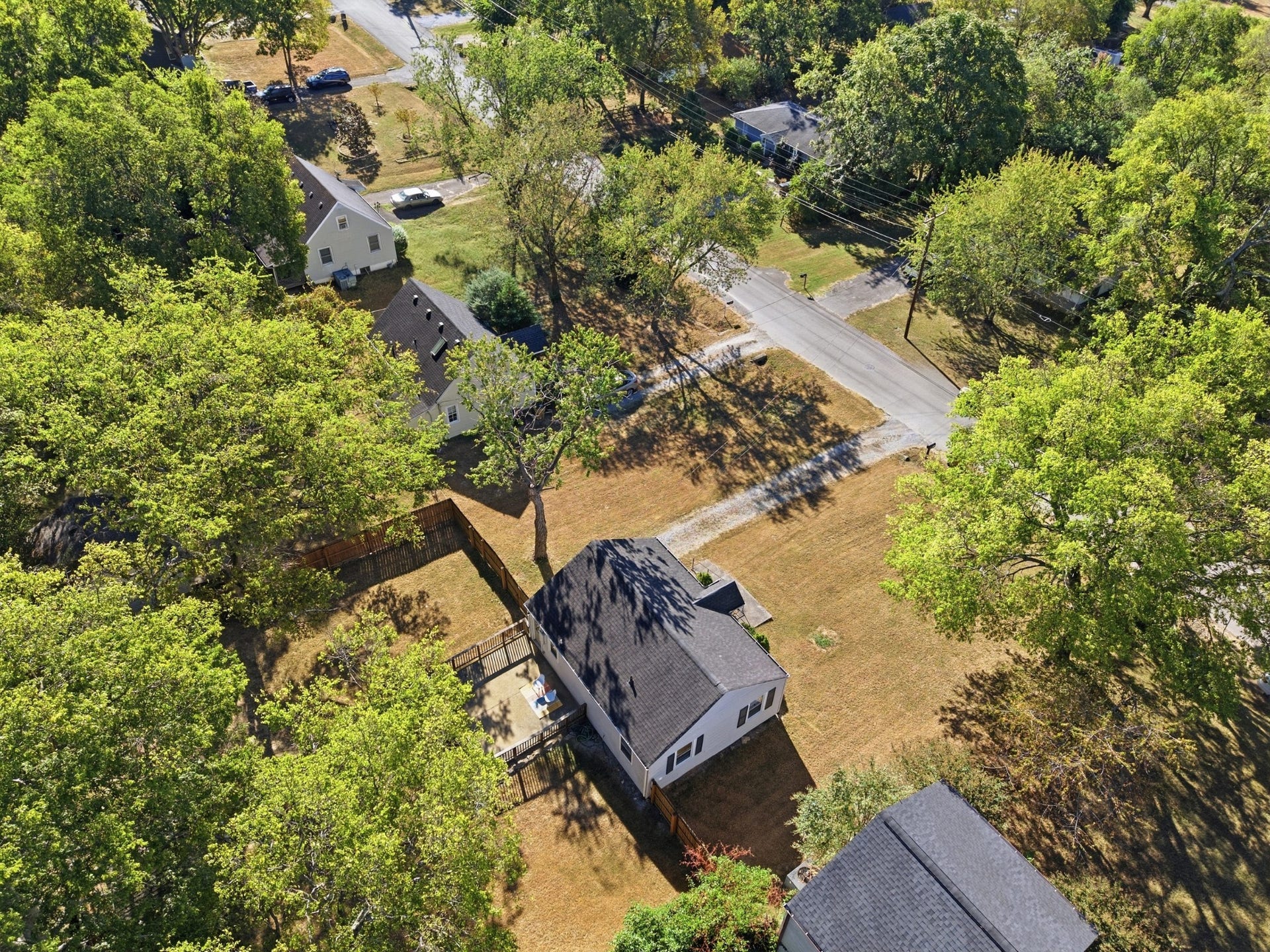 631 Blackstone Ave, Madison, TN 37115 631 Blackstone Ave, Madison, TN 37115