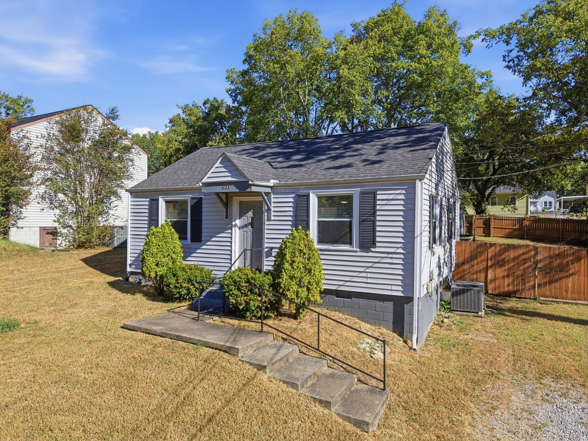 631 Blackstone Ave, Madison, TN 37115 631 Blackstone Ave, Madison, TN 37115