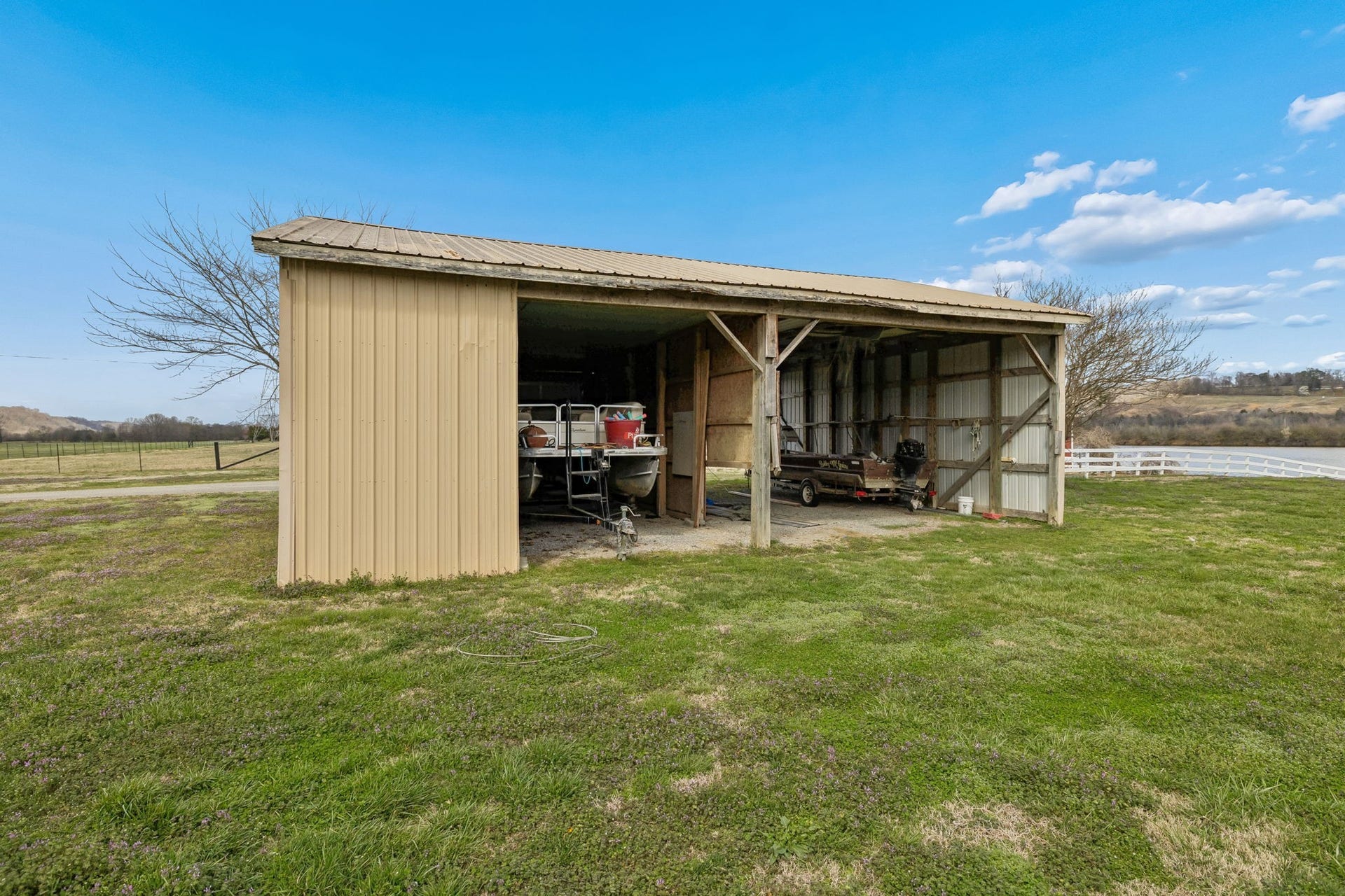 2010 Highway 49 W, Ashland City, TN 37015 2010 Highway 49 W, Ashland City, TN 37015