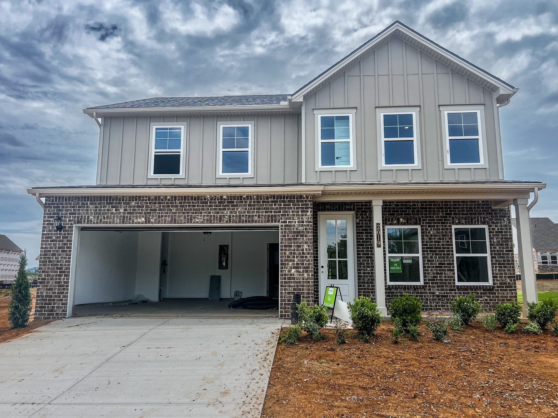 2019 Bennett Creek Dr, Columbia, TN 38401 2019 Bennett Creek Dr, Columbia, TN 38401