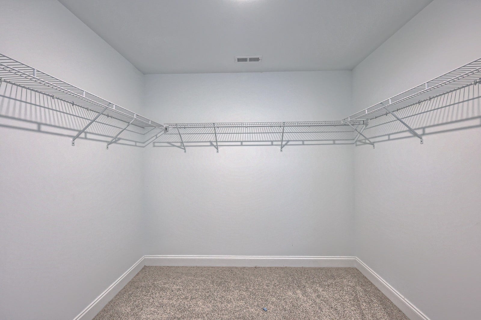 2019 Bennett Creek Dr, Columbia, TN 38401 Picture is of the same floor plan in a completed home, selections may vary.