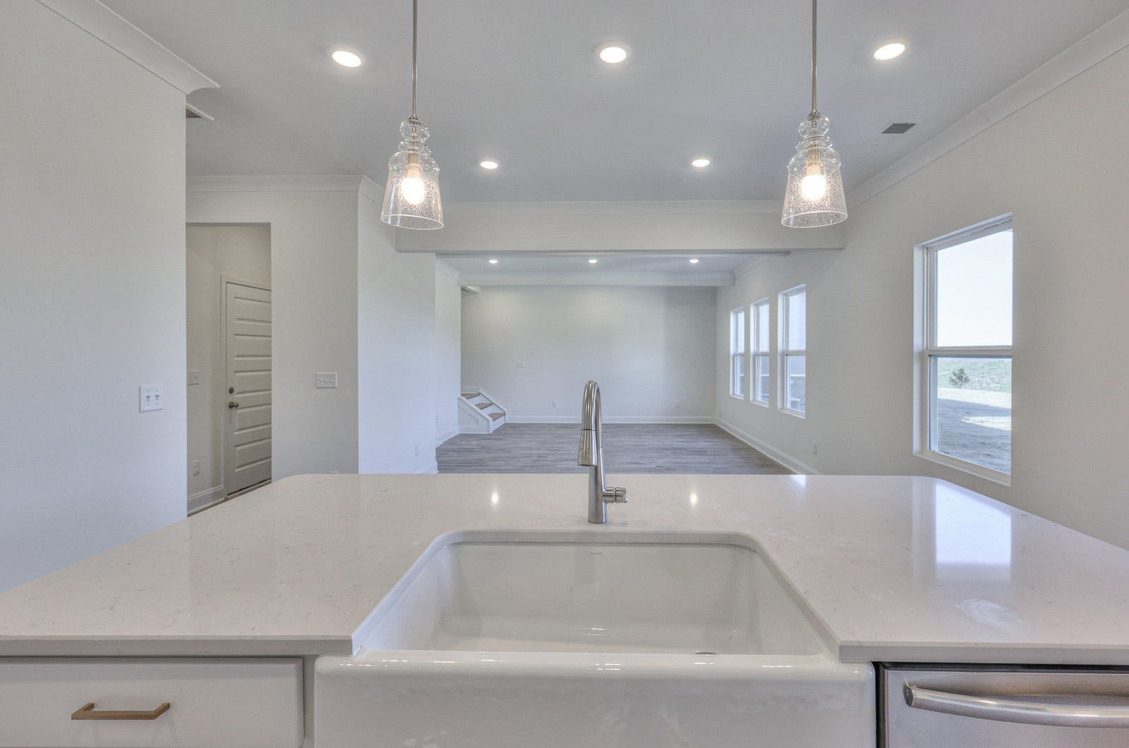 2019 Bennett Creek Dr, Columbia, TN 38401 Picture is of the same floor plan in a completed home, selections may vary.